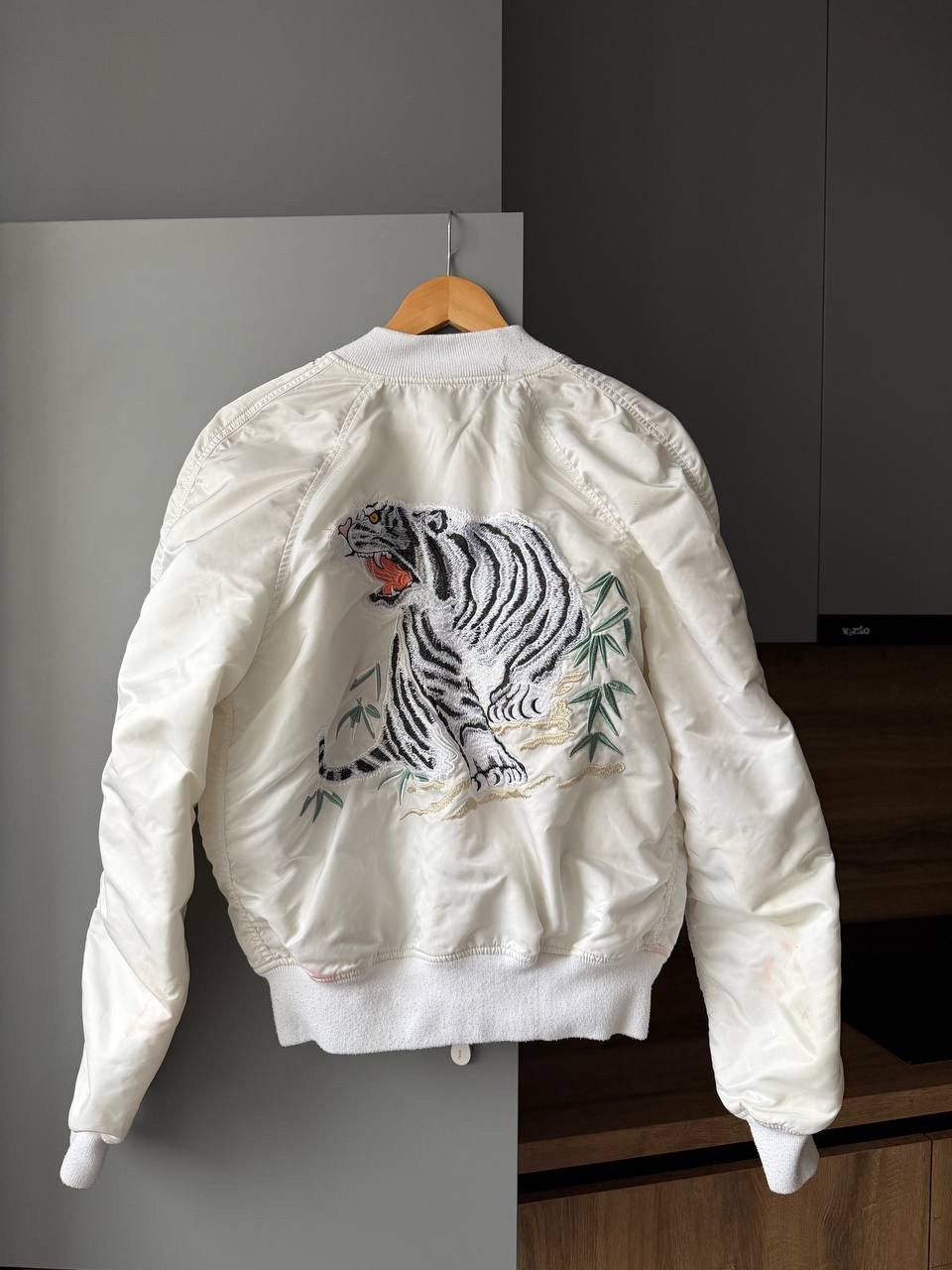 Alpha Industries LIMITED Tiger Bomber Jacket Size US M / EU 48-50 / 2 - 1 Thumbnail