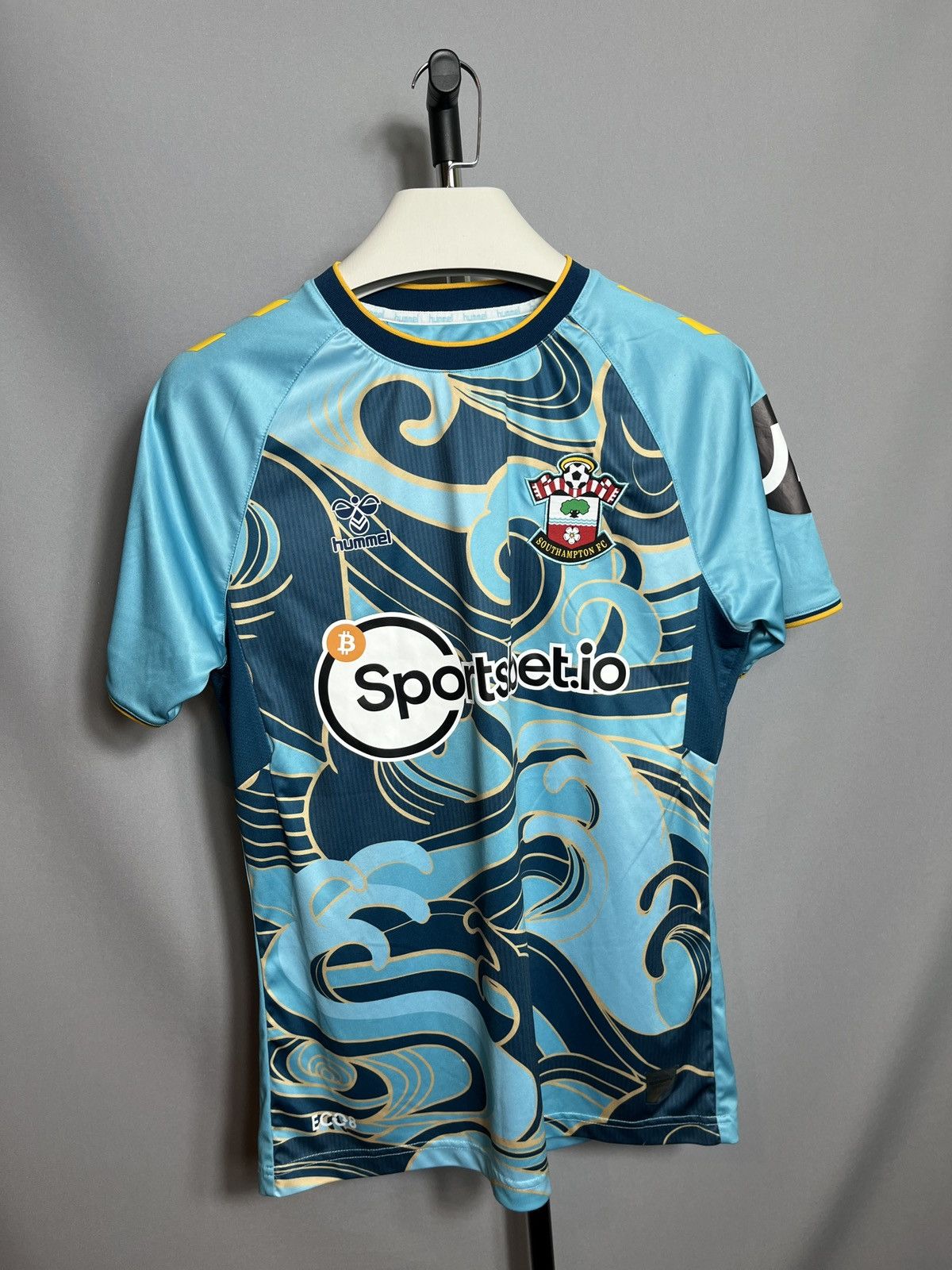 Hummel × Sports Specialties Hummel Southampton Away Shirt 2022 2023 Adults Jersey #20 Size US M / EU 48-50 / 2 - 1 Thumbnail