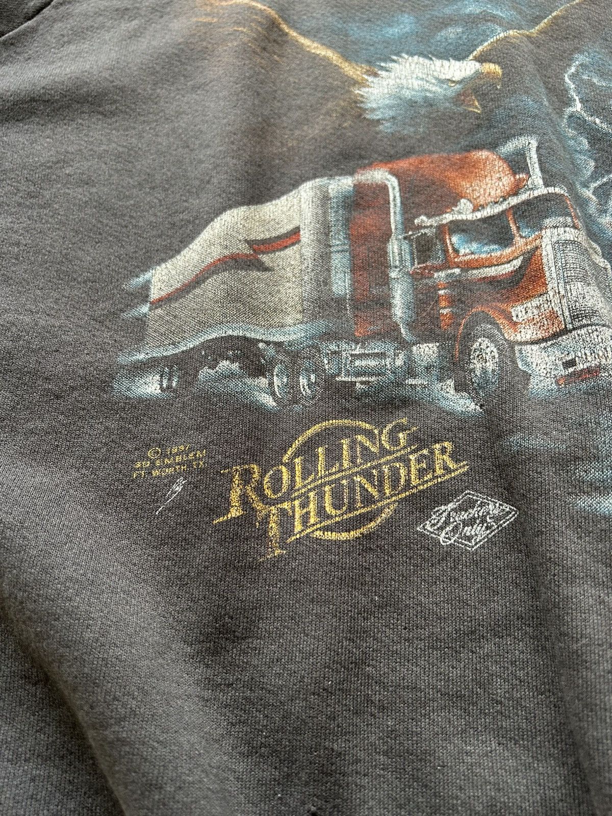 Fruit Of The Loom 1987 3D Emblem Trucker Vintage Crewneck Sweatshirt Size US L / EU 52-54 / 3 - 5 Thumbnail