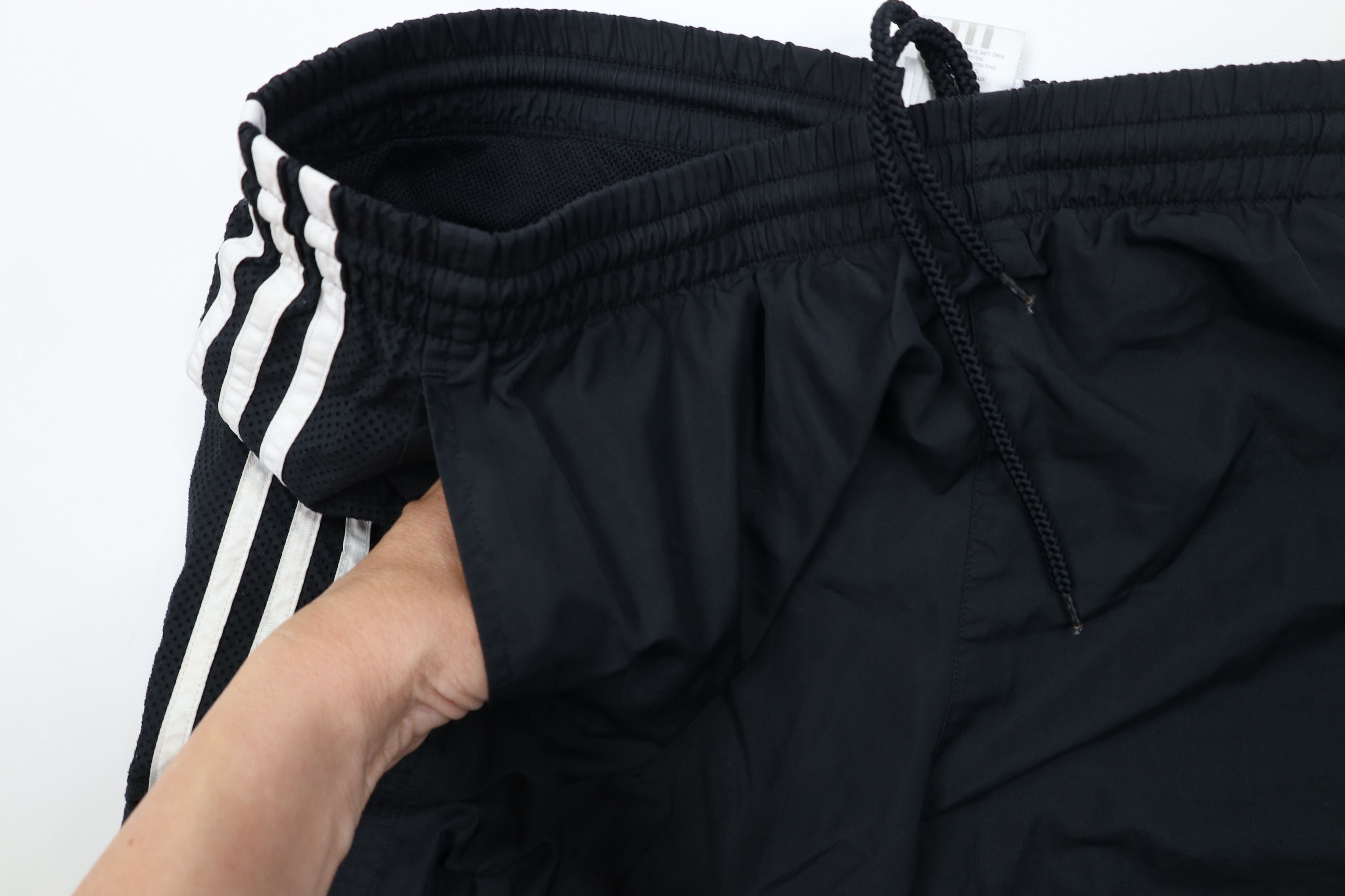 Adidas Vintage Y2K 2005 Adidas Lined Wide Leg Windbreaker Pants Size US 36 / EU 52 - 8 Thumbnail