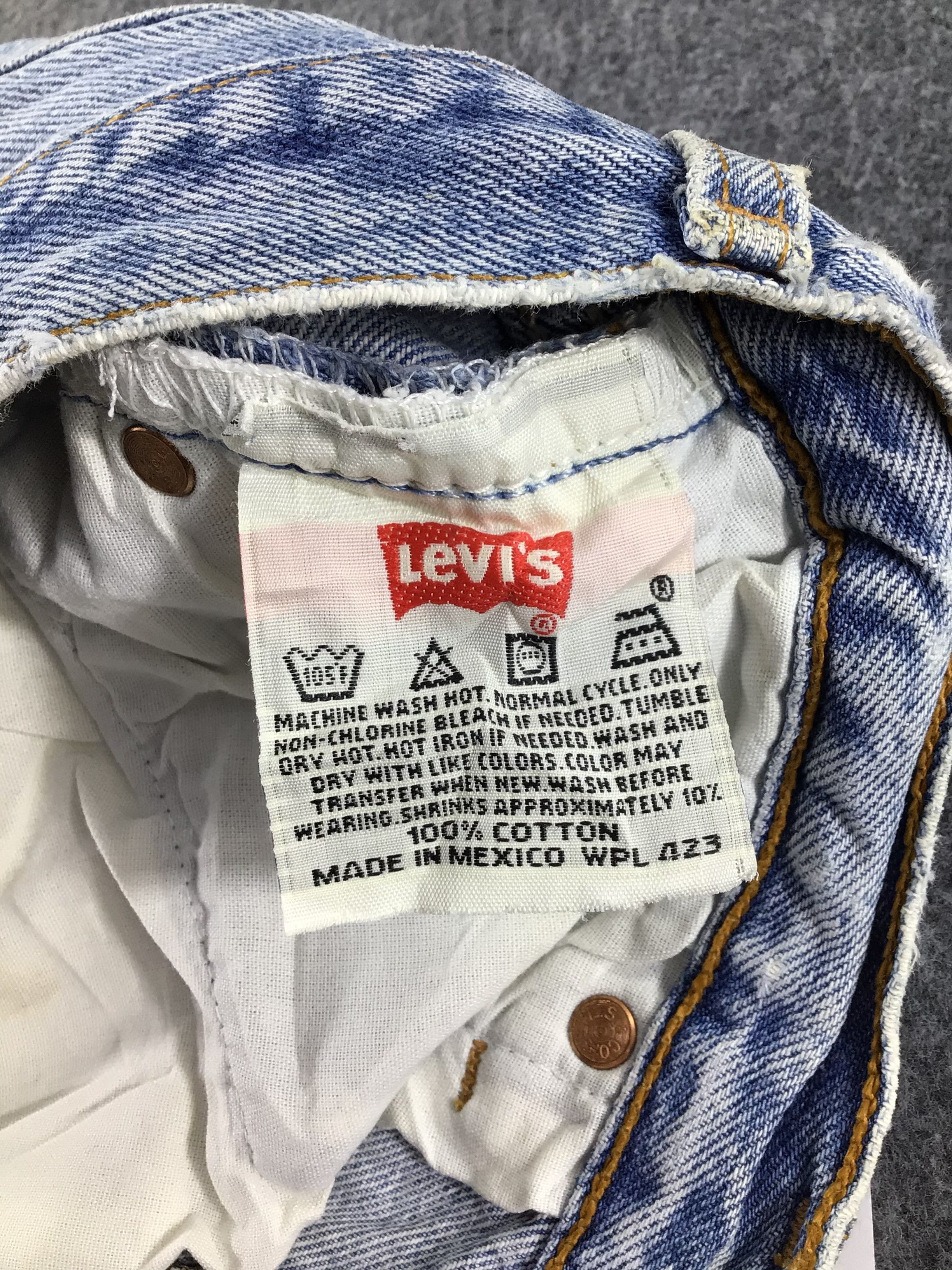 Levi's Vintage Levis 501xx Jeans Faded Blue Distressed Denim -J407 Size US 30 / EU 46 - 10 Thumbnail