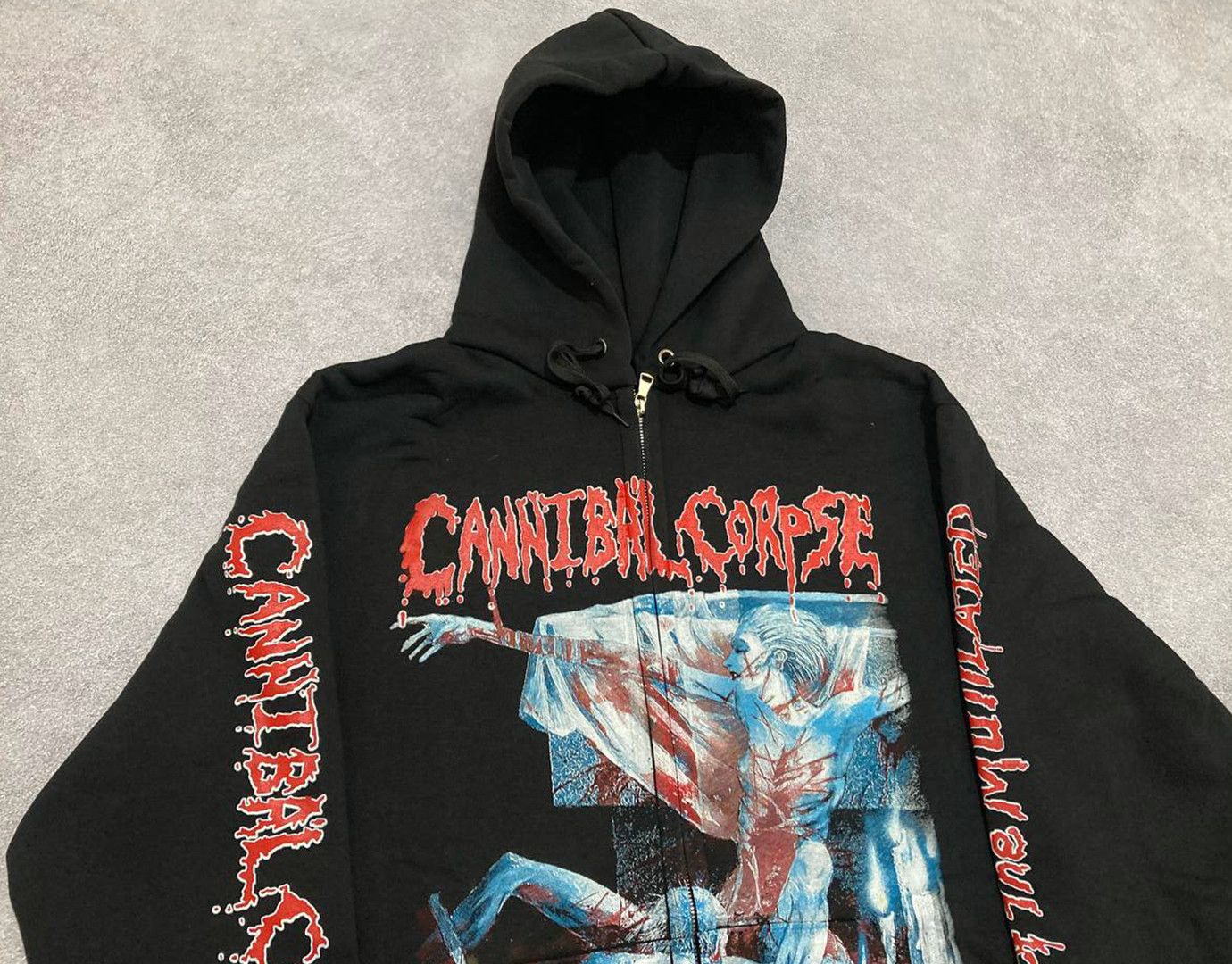 Band Tees Zip Hoodie Cannibal Corpse - Tomb of the Mutilated Size US XL / EU 56 / 4 - 2 Thumbnail