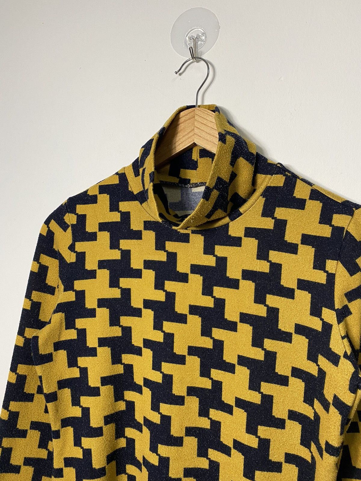 Japanese Brand Japanese Brand Turtle Neck Longsleeve T-shirt Size S / US 4 / IT 40 - 2 Thumbnail