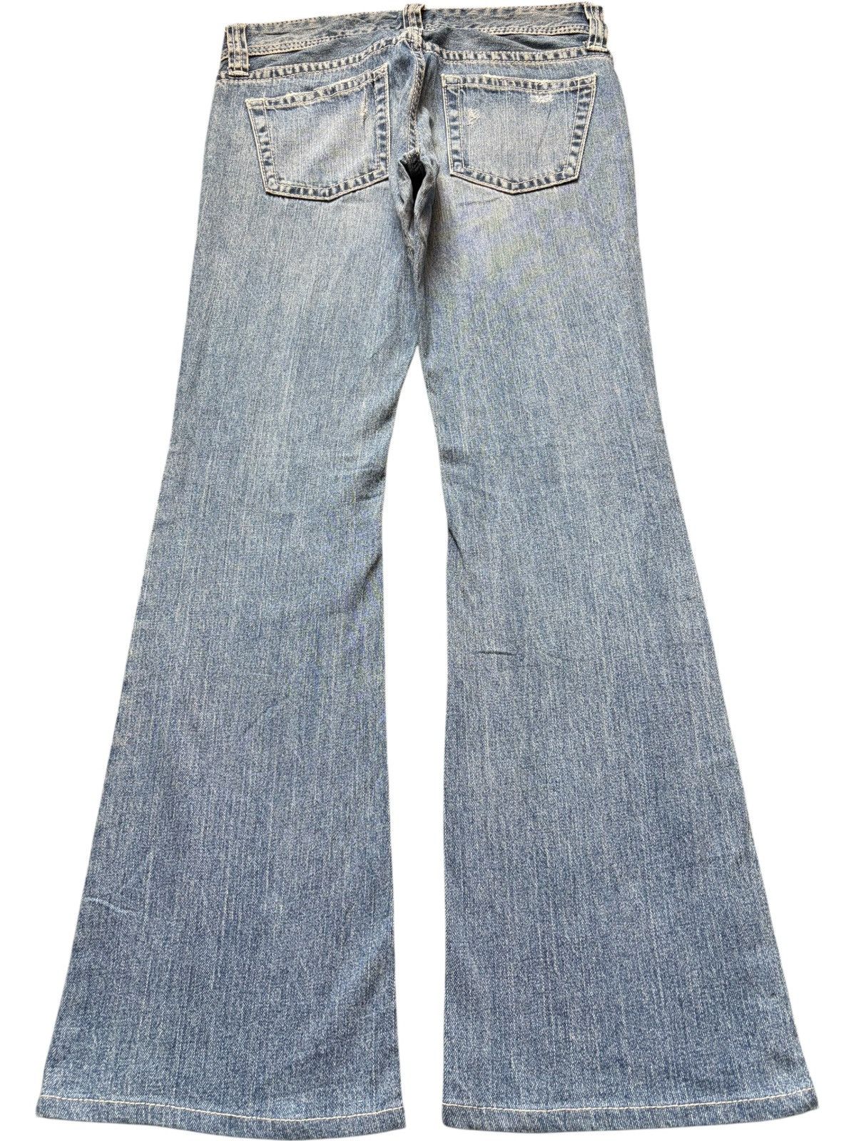 Uniqlo Vintage Uniqlo Faded Wash Distressed Flare Jeans Size 30" / US 8 / IT 44 - 2 Thumbnail