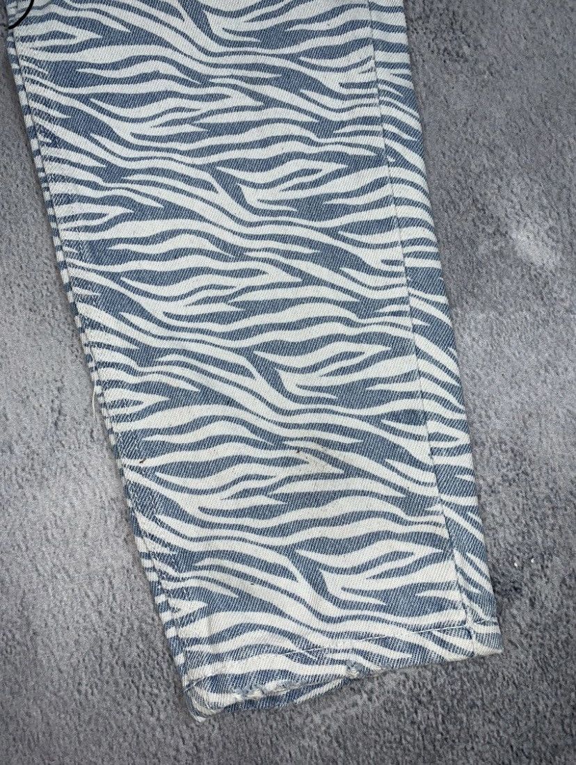 Japanese Brand × Vintage Vintage Y2K mom zebra denim pants trousers size japanese 24 Size 24" / US 00 / IT 34 - 12 Thumbnail