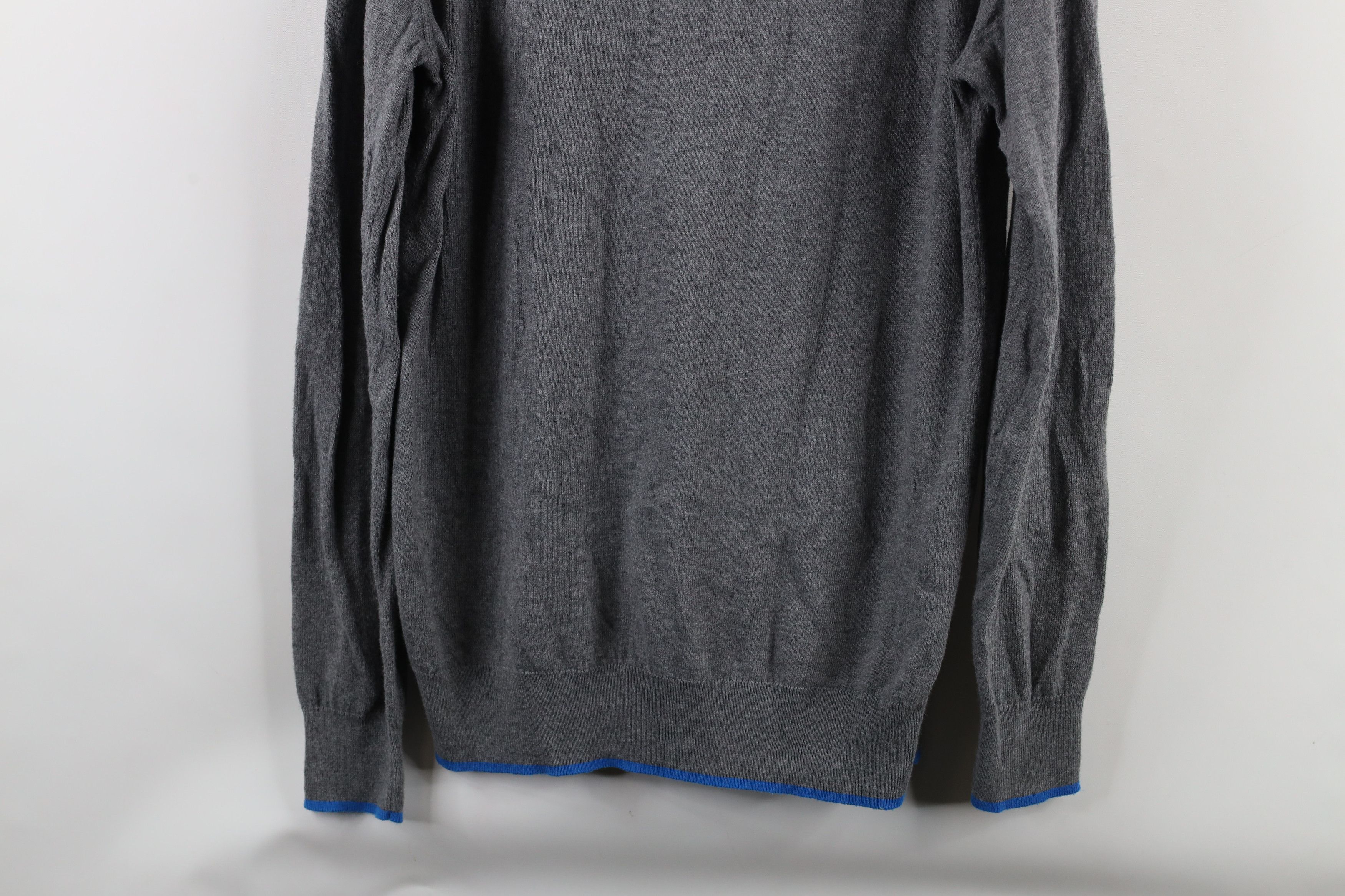 Oakley × Vintage Vintage Oakley Tailored Fit O Logo Knit V-Neck Sweater Gray Size US M / EU 48-50 / 2 - 9 Thumbnail