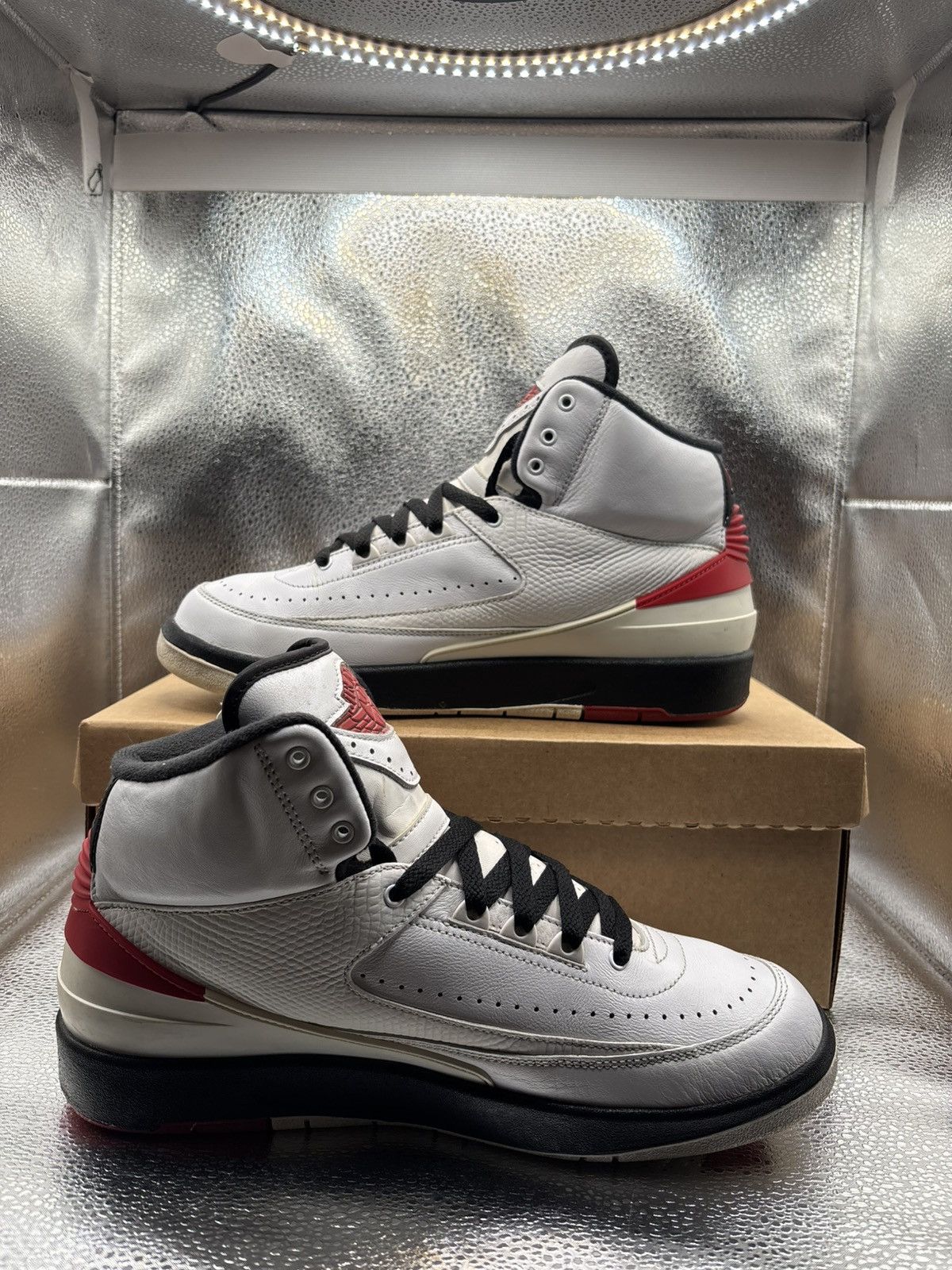 Jordan Brand Air Jordan 2 Chicago Size US 11 / IT 41 - 5 Thumbnail
