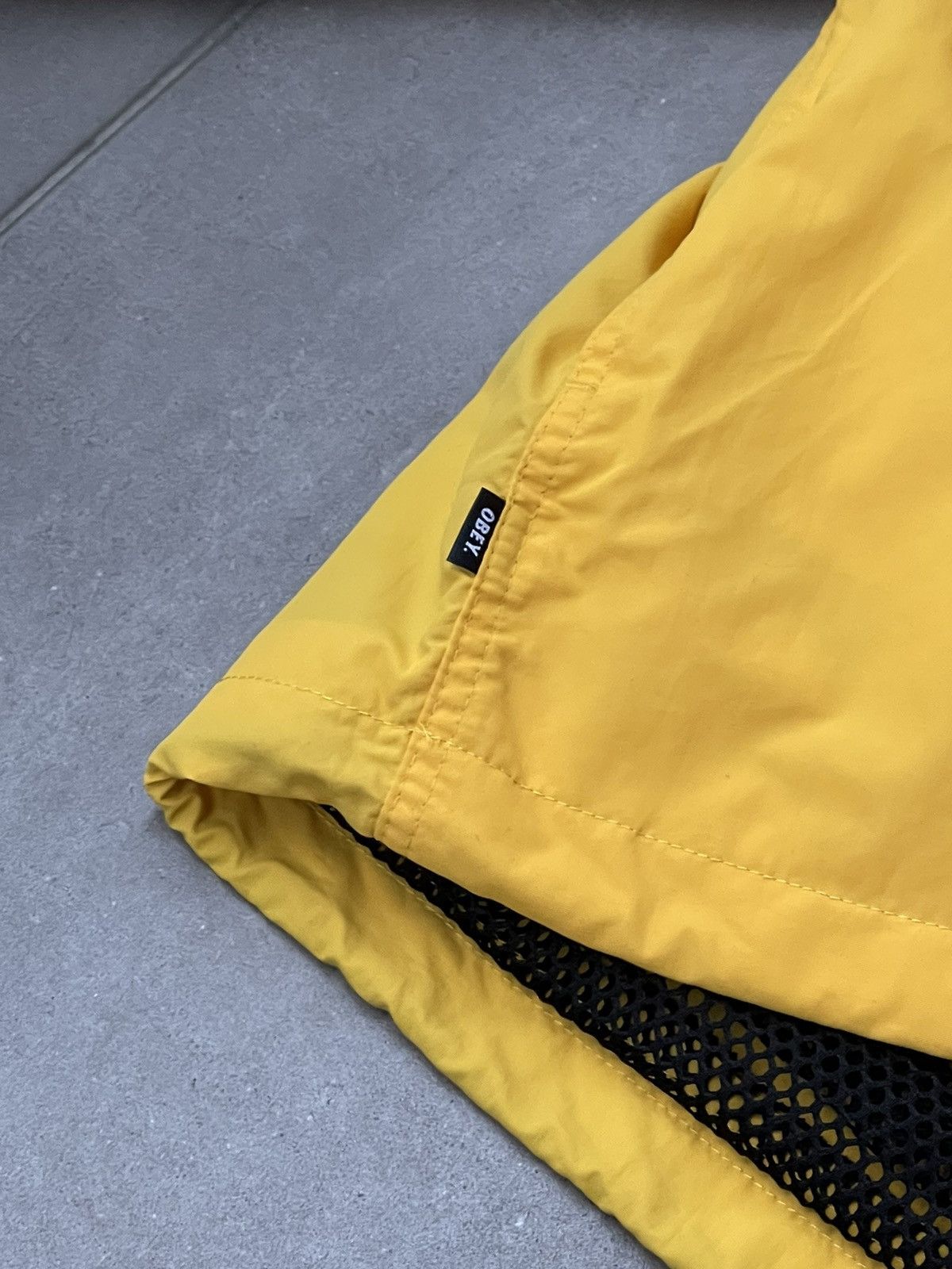 Obey Obey Small Logo Yellow Reflective Windbreaker Anorack Jacket Size US XXL / EU 58 / 5 - 8 Thumbnail