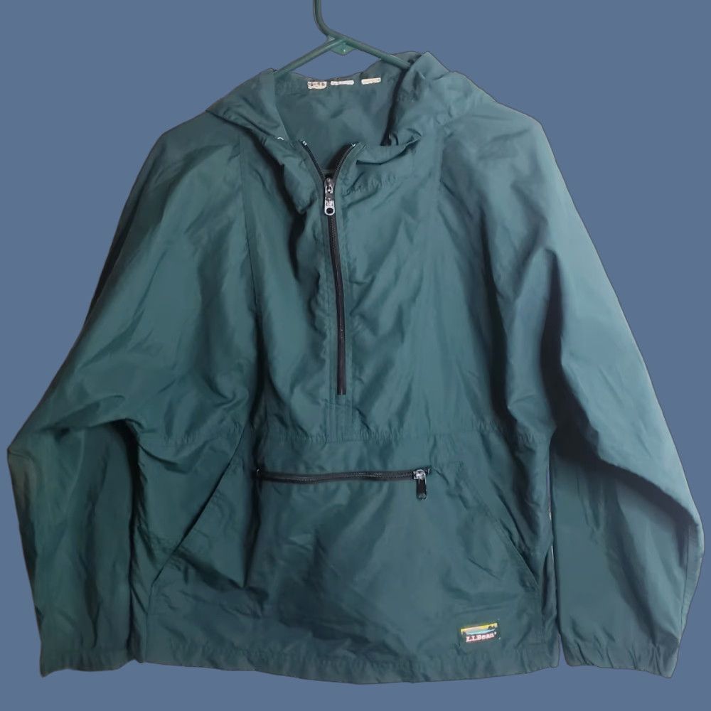 Vintage L.L. Bean Anorak Windbreaker Rain Coat Jacket Women's L Green Lightweight Packable USA 90s Outdoor Zip Logo Windbreaker Mens Womens Girls Boys Size L / US 10 / IT 46 - 1 Thumbnail