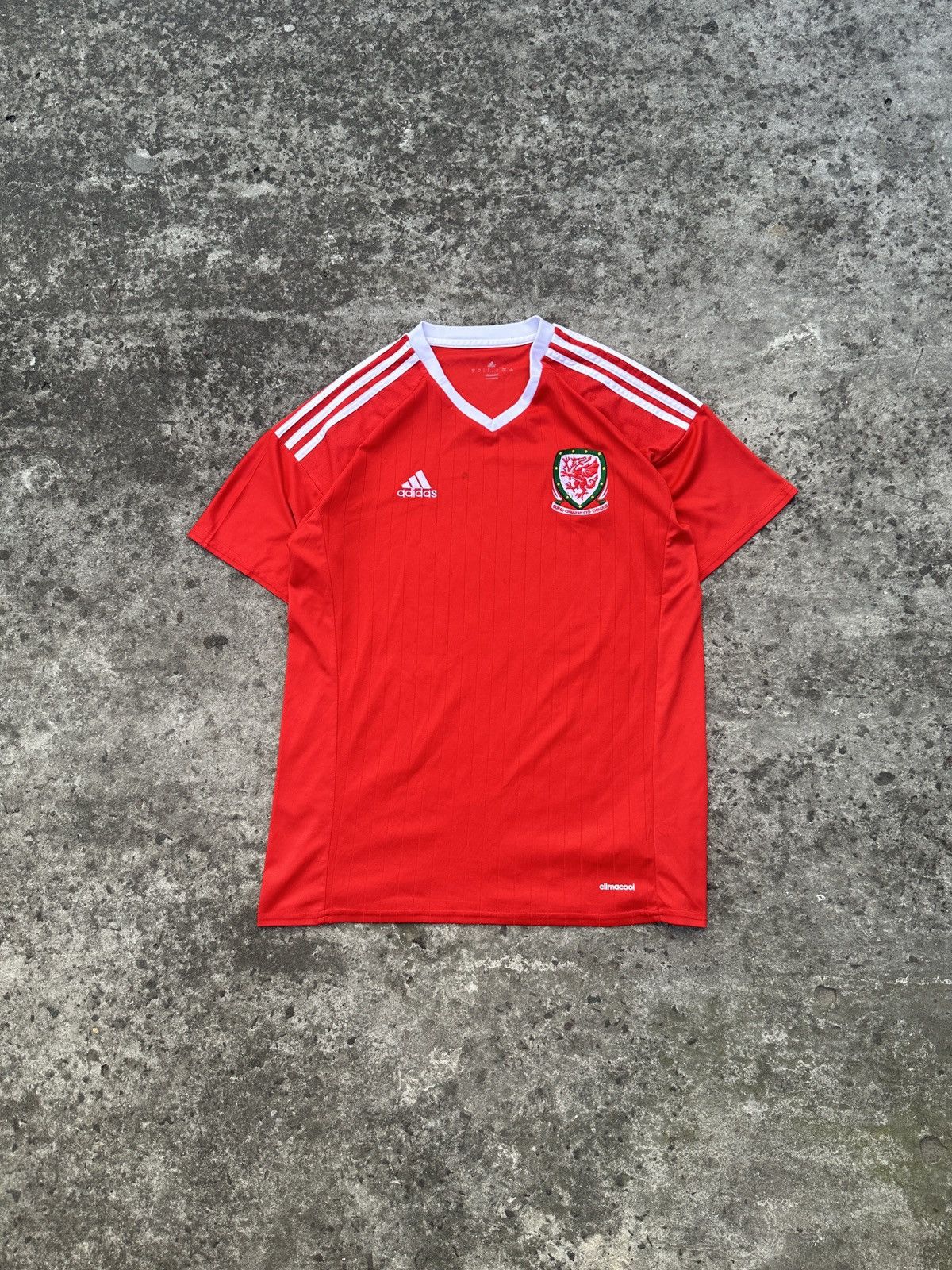 Adidas Adidas Wales Soccer Jersey Blokecore Style L Rare VTg 14/15 Size US L / EU 52-54 / 3 - 1 Thumbnail