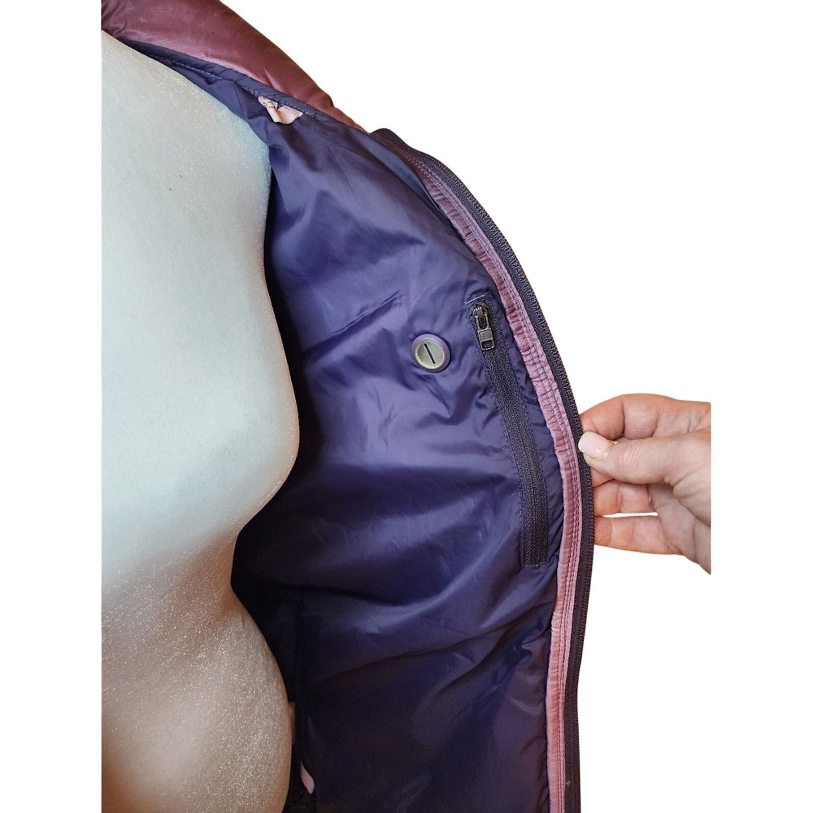 Nike ACG Women's Nike ACG out layer hooded jacket L variegated purple Size L / US 10 / IT 46 - 6 Thumbnail