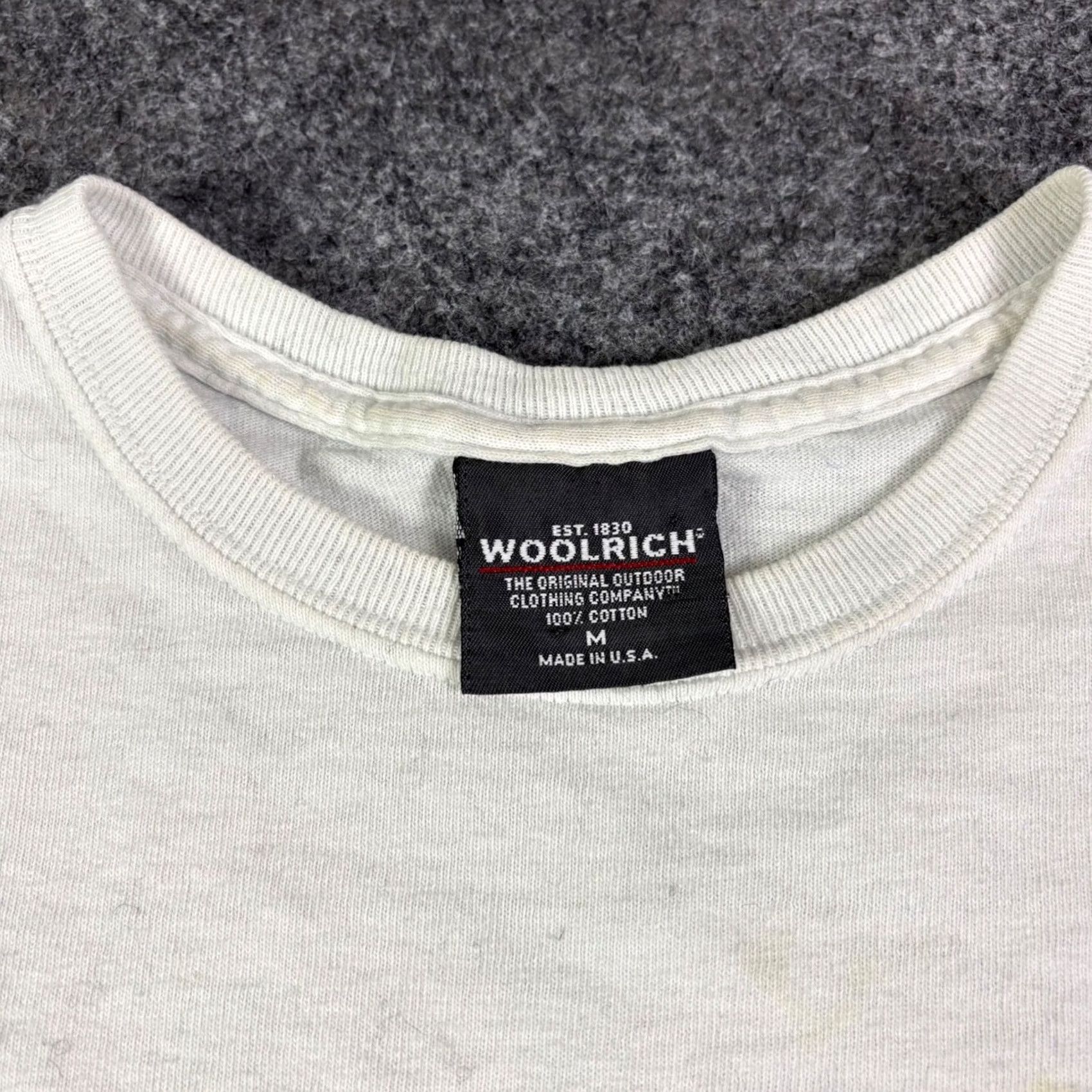 Vintage VINTAGE Woolrich Mens Graphic T-Shirt White Cotton Made in USA Size M Size US M / EU 48-50 / 2 - 5 Thumbnail