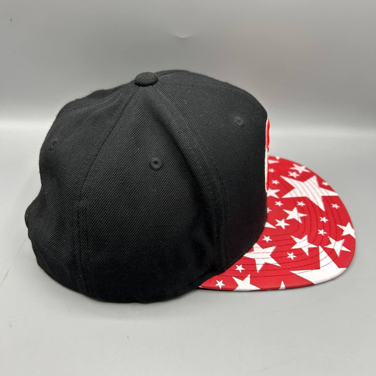 Mitchell & Ness Atlanta Hawks Hat Men Black Red Star NBA Snap Back Cap Size ONE SIZE - 4 Thumbnail