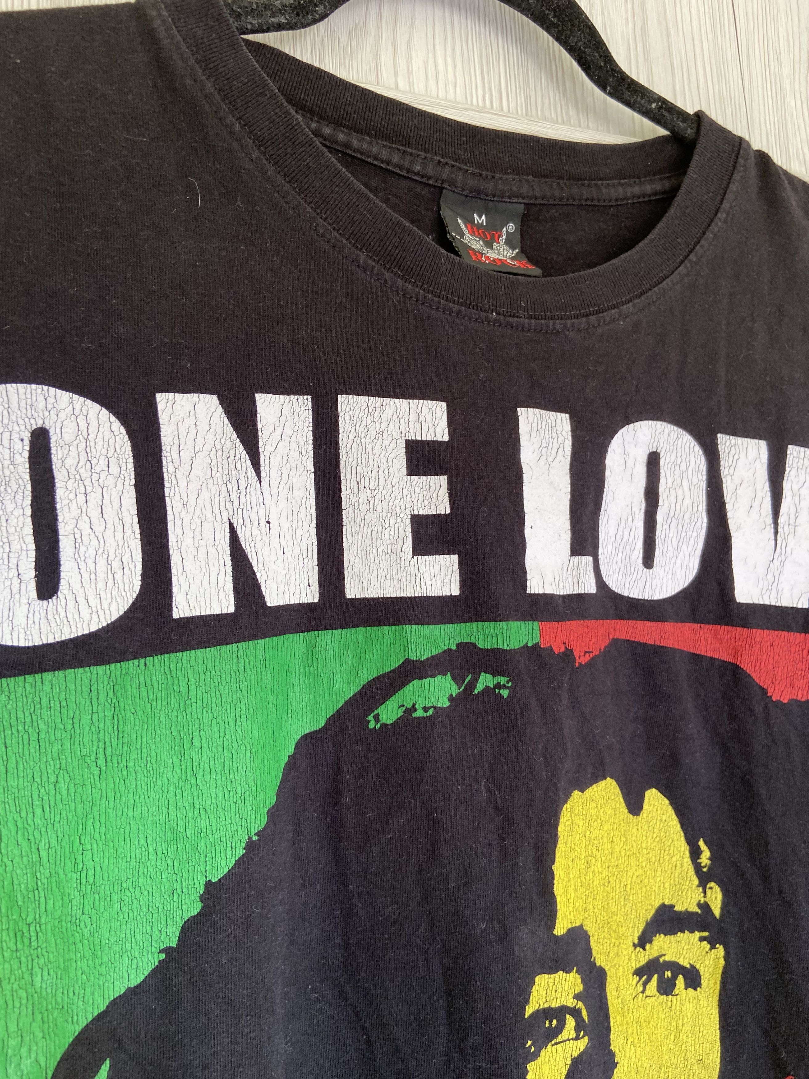 Bob Marley Vintage Bob Marley "One Love" T-Shirt Hot Rock Size M Size US M / EU 48-50 / 2 - 3 Thumbnail