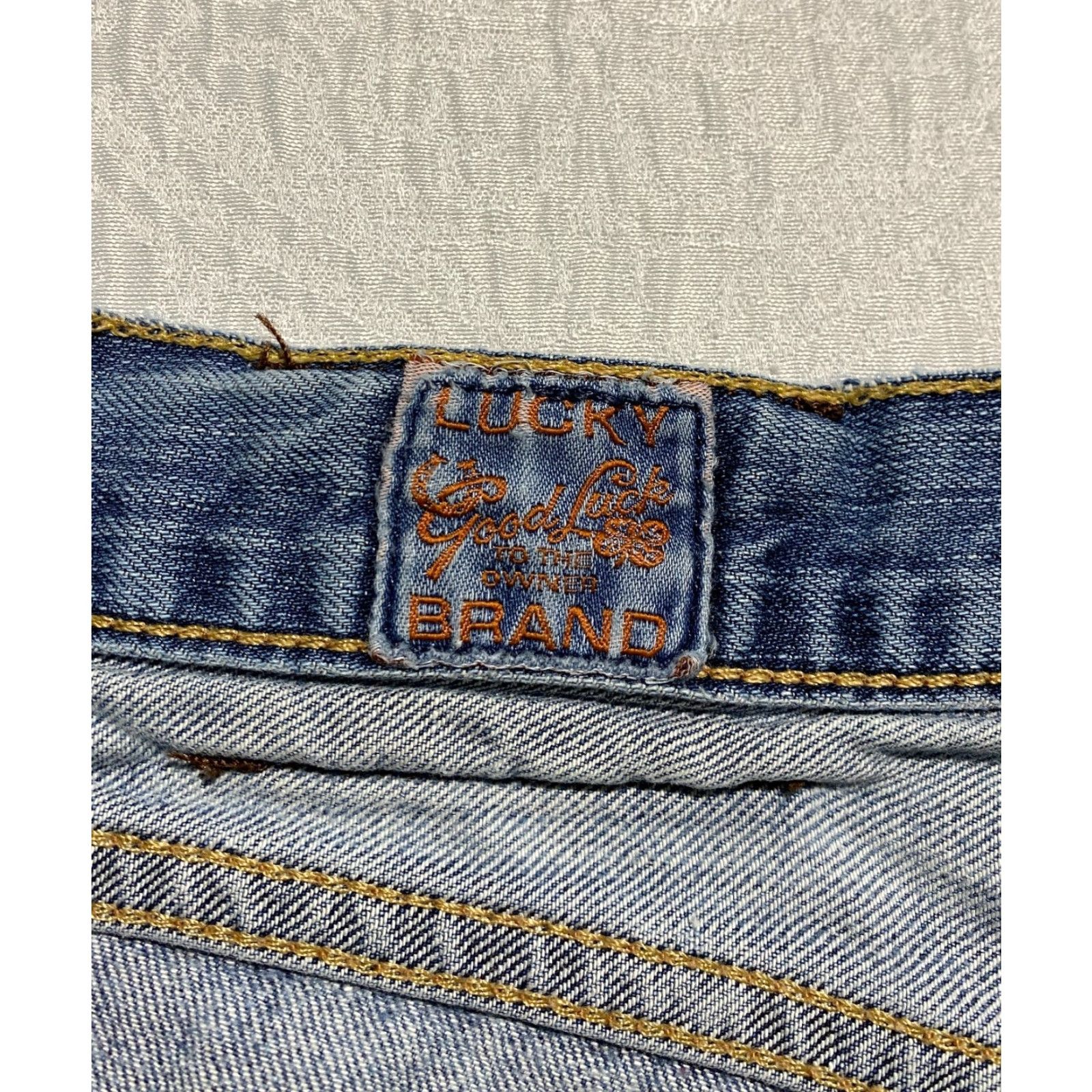 Lucky Brand VINTAGE Lucky Brand Jeans Mens 34 Blue Denim 5-Pocket Button Rise Mid Distressed Logo Cotton Straight 33 Inseam Regular Waist 34 California Mexico Size US 34 / EU 50 - 7 Thumbnail