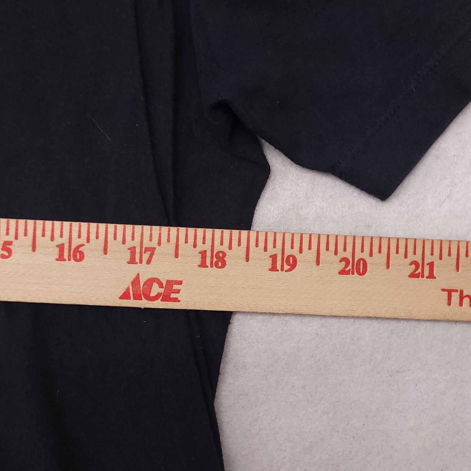 Nike The Nike Tee Graphic T-Shirt Adult Mens Size Medium M Black Size US M / EU 48-50 / 2 - 9 Thumbnail