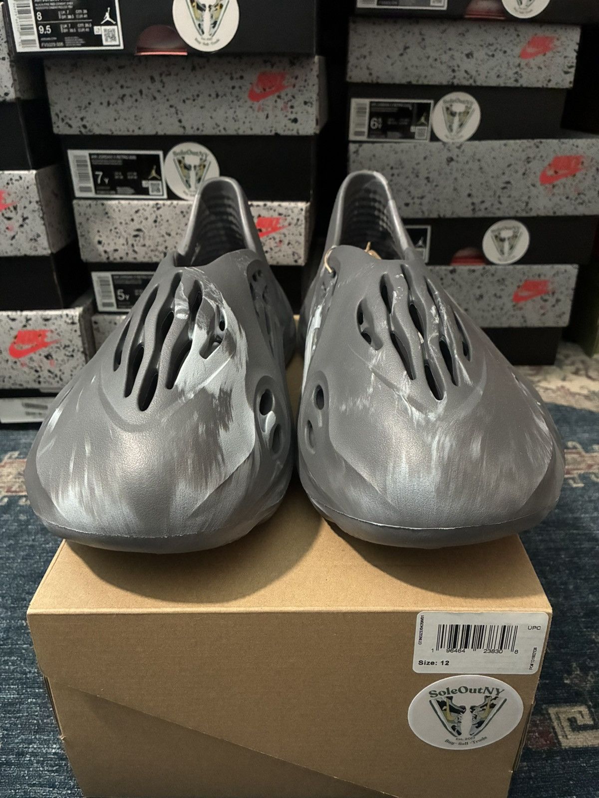 Adidas × Kanye West Adidas Yeezy MX Granite Foam RnnR SKU IE4931 Brand New Size US 12 / EU 45 - 4 Thumbnail