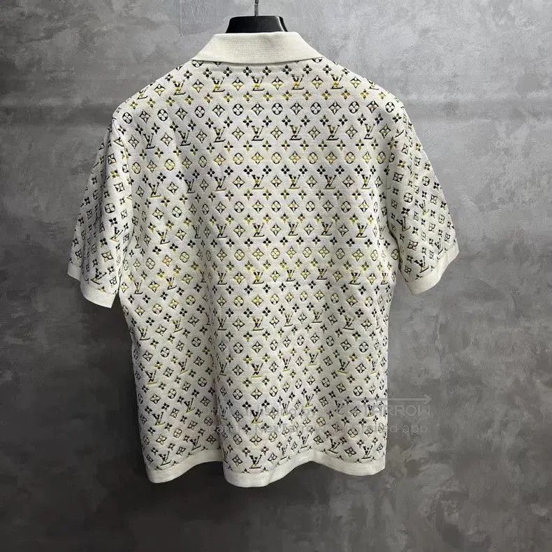 Louis Vuitton louis vuitton white logo jacquard polo straight short sleev Size US M / EU 48-50 / 2 - 2 Thumbnail