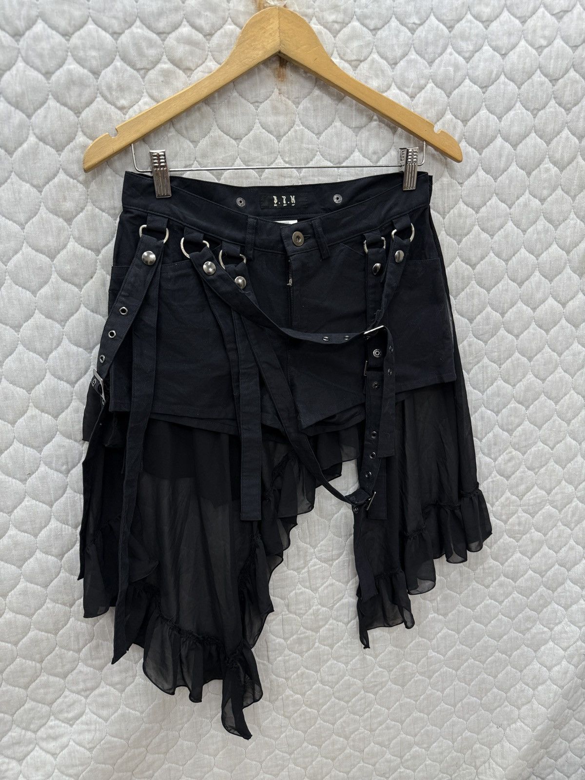 14th Addiction 🔥🔥🔥ARCHIVE B.P.N SHORTS WITH RUFFLES Size 28" / US 6 / IT 42 - 3 Thumbnail