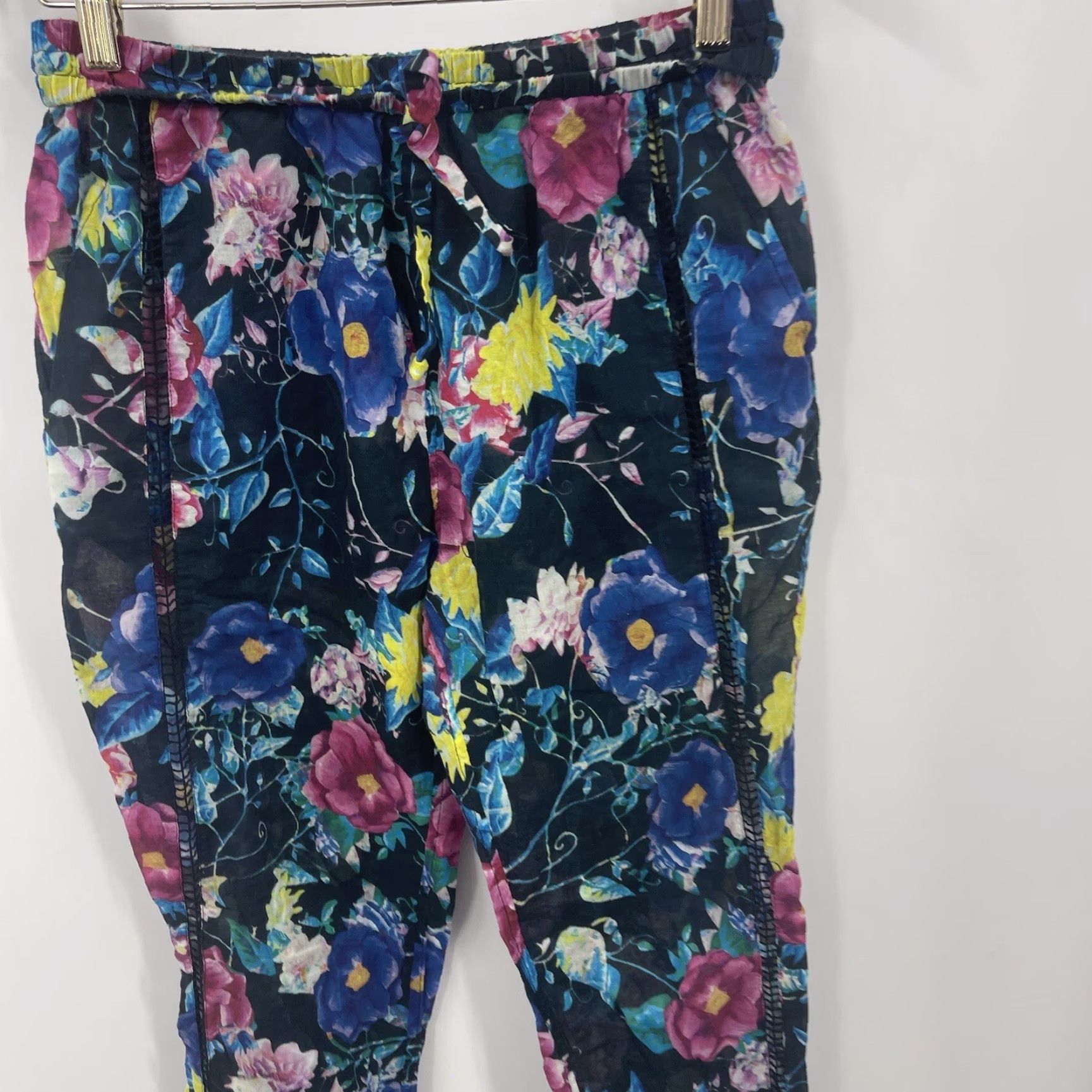 Vintage Seafolly Floral Pants Womens Small Tapered Leg Blue Casual Pockets Regular Fit Size 28" / US 6 / IT 42 - 2 Thumbnail