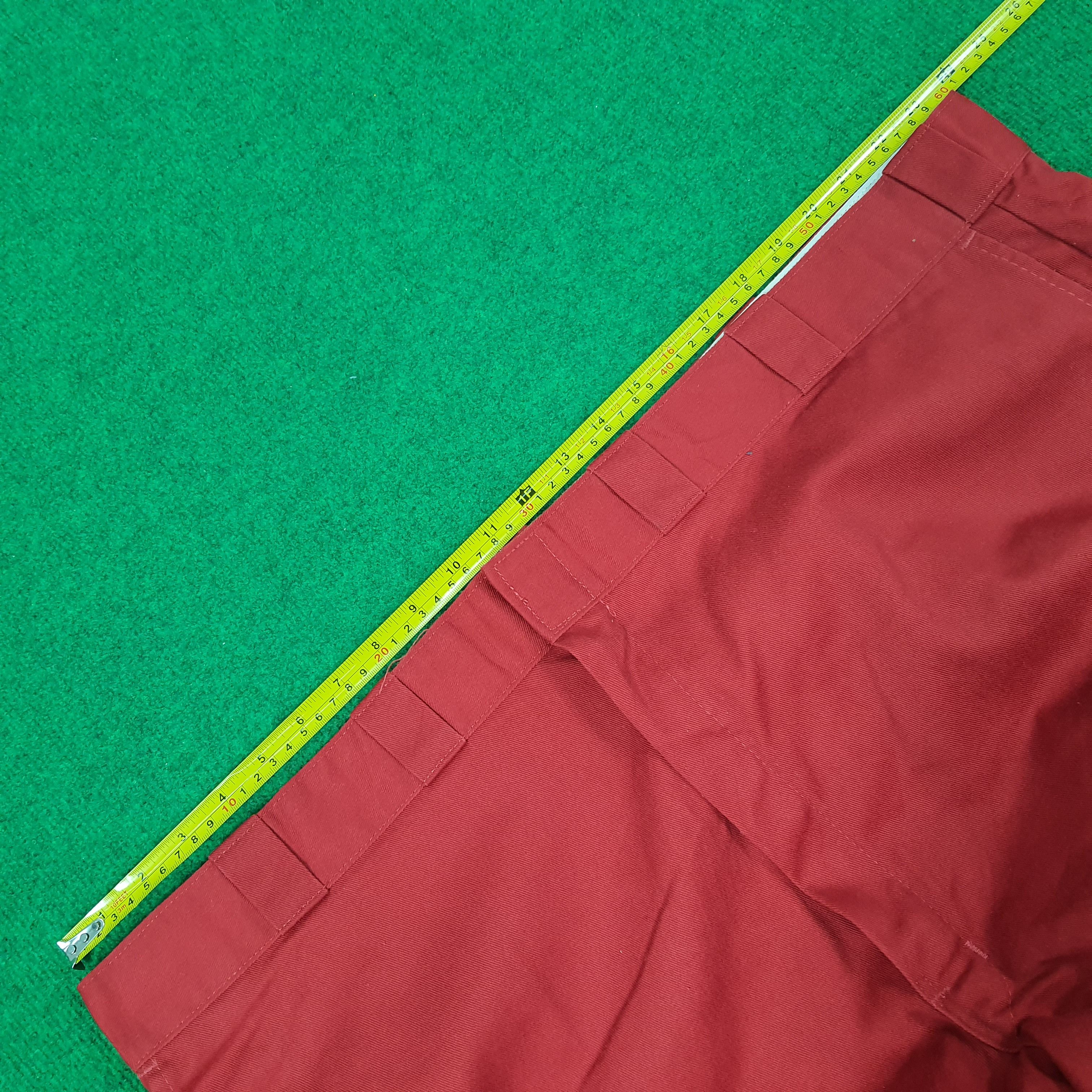 Dickies × Vintage Vintage Dickies Loose Fit Big Size Short Pants Size US 44 / EU 60 - 9 Thumbnail