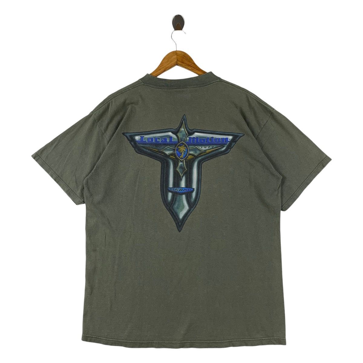 Vintage 90s LOCAL MOTION big logo Surfing tee