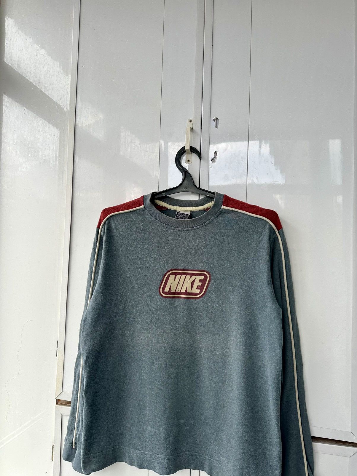 Nike Vintage Nike Sweatshirt Big Logo Y2K Centre Size US M / EU 48-50 / 2 - 5 Thumbnail