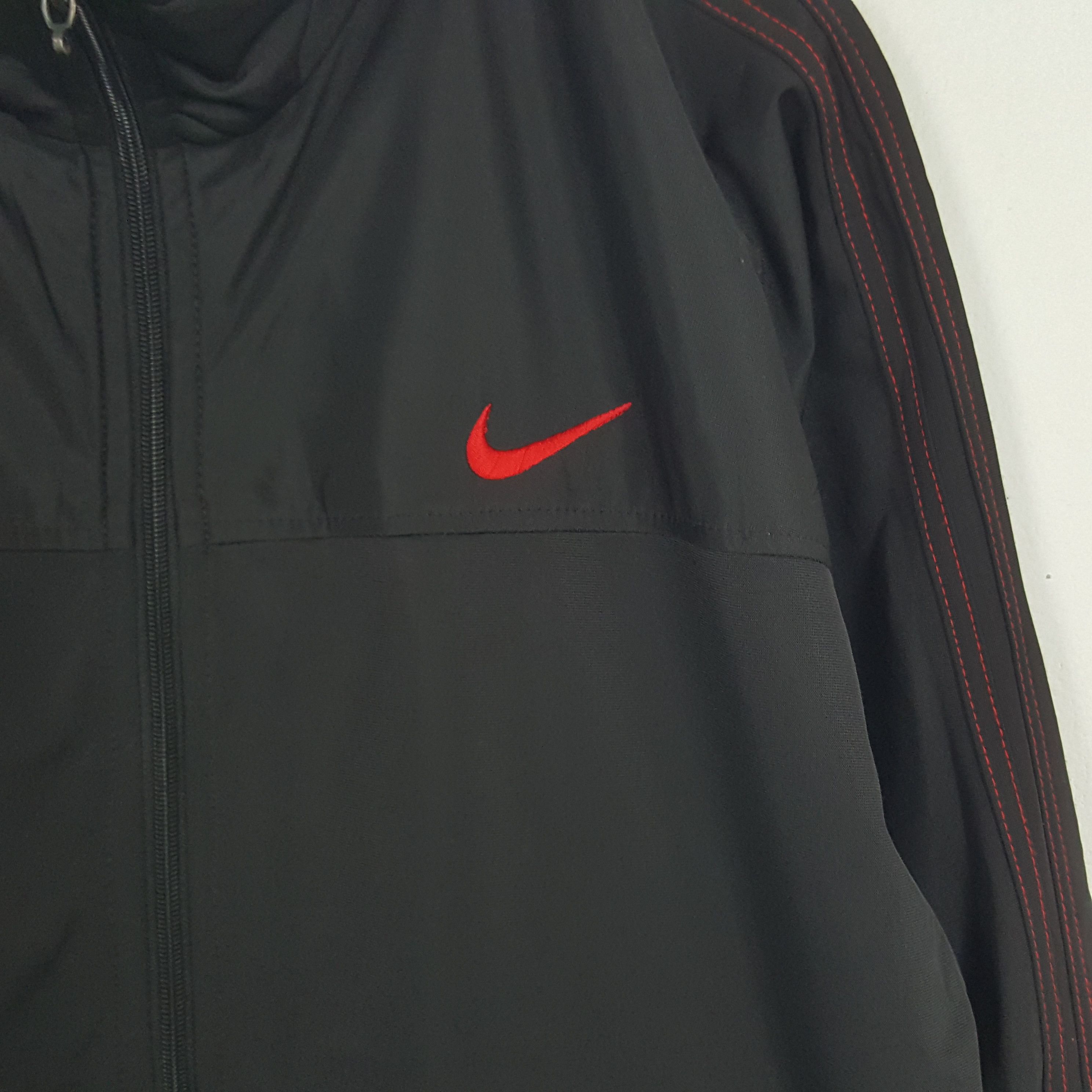 Nike × Vintage Vintage Nike Windbreaker Jacket Size US L / EU 52-54 / 3 - 2 Thumbnail