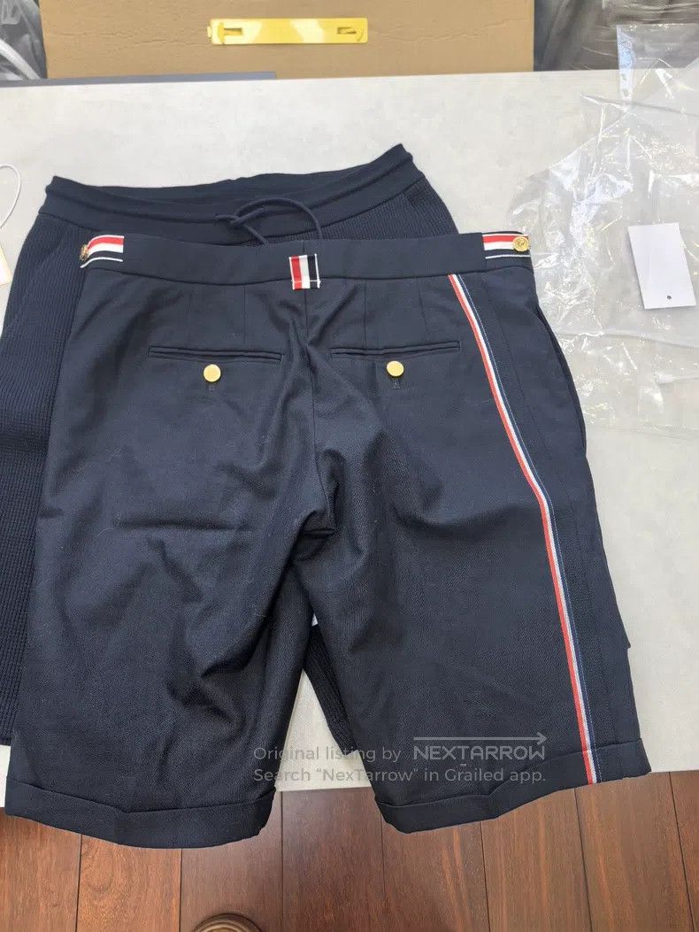 Thom Browne Thom Browne size1 Tailored shorts Size US 28 / EU 44 - 2 Thumbnail
