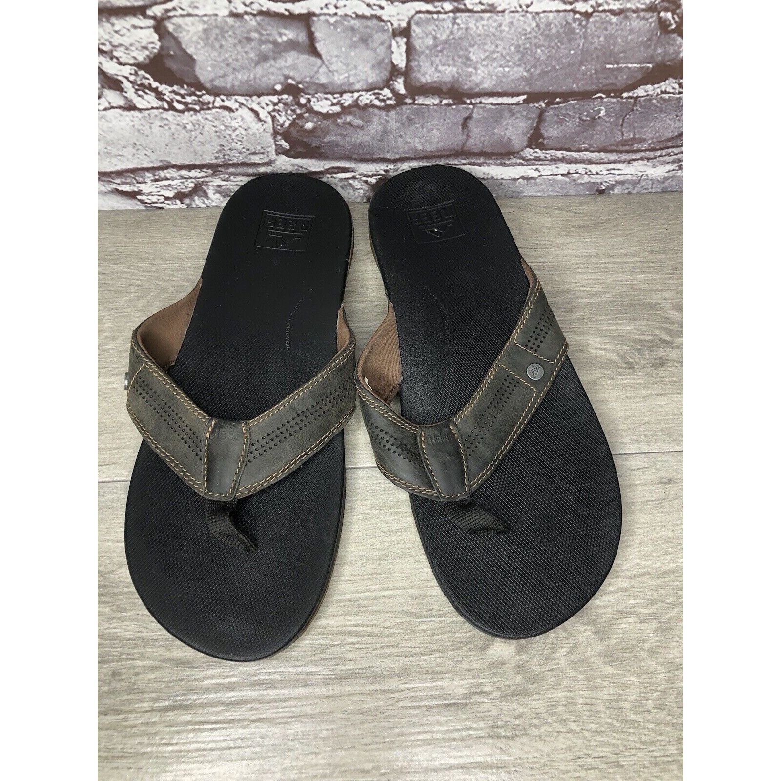 REEF Reef Gray Synthetic Flip-Flops ￼Casual Beach Sandals Men Sz Size US 11 / EU 44 - 18 Thumbnail