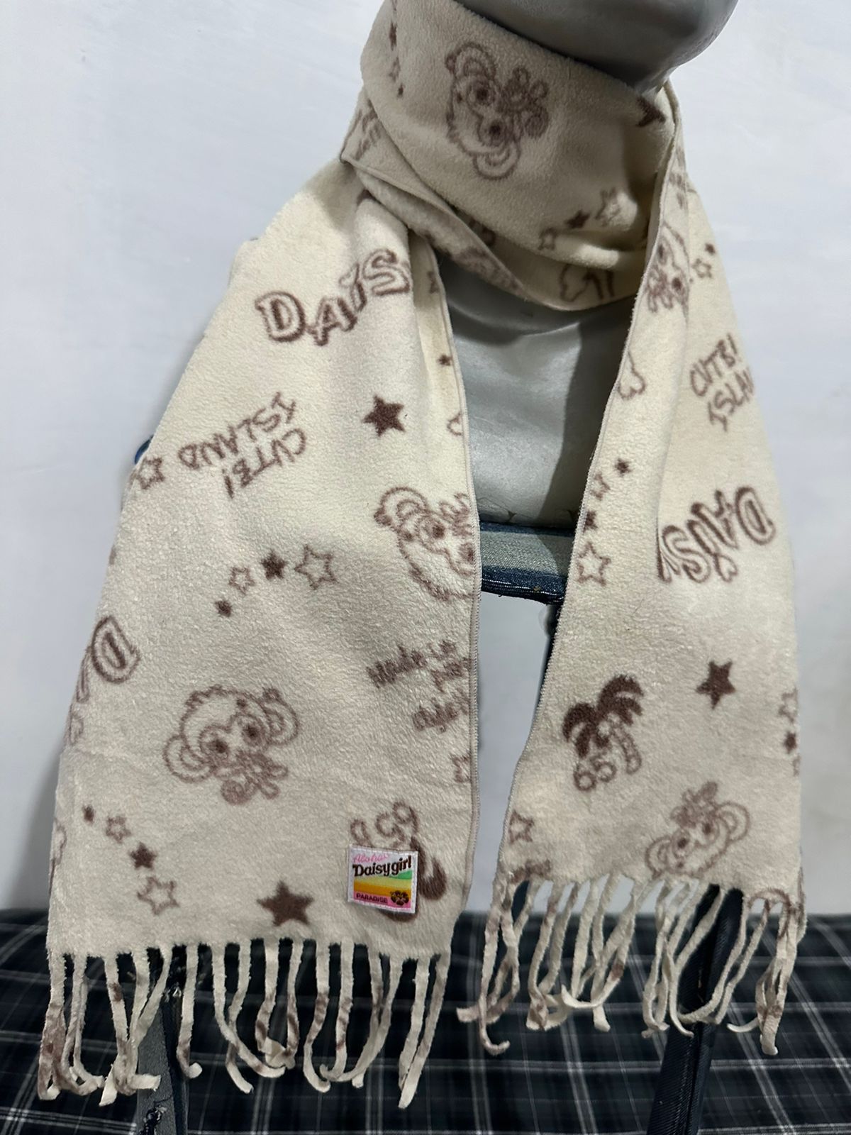 Japanese Brand 🔥Daisy Lovers Girls Japan Scarf / Muffler / Neckwear Size ONE SIZE - 2 Thumbnail