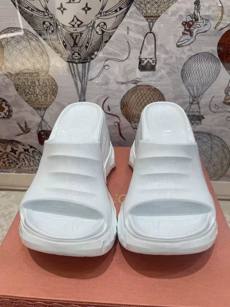 Givenchy Givenchy Sise36 White cotton candy wedge fish mouth high-he Size US 6.5 / EU 39-40 - 1 Thumbnail