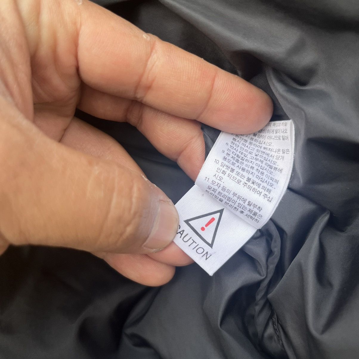 The North Face The Cream North Face Nuptse Puffer Jacket 700 Size US M / EU 48-50 / 2 - 11 Thumbnail