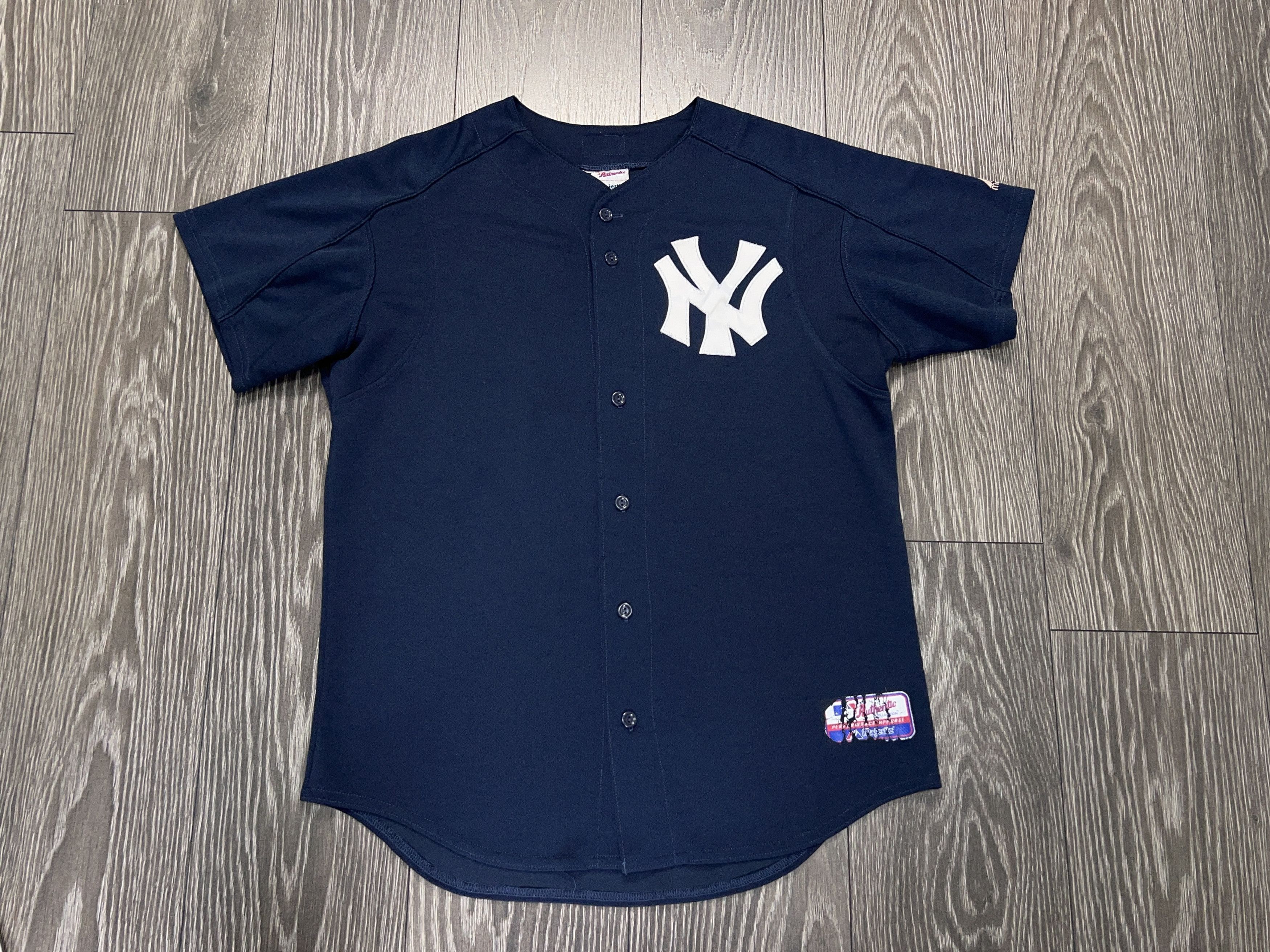 MLB Vintage New York Yankees #2 JETER Baseball Shirt Jersey M Size US M / EU 48-50 / 2 - 1 Thumbnail