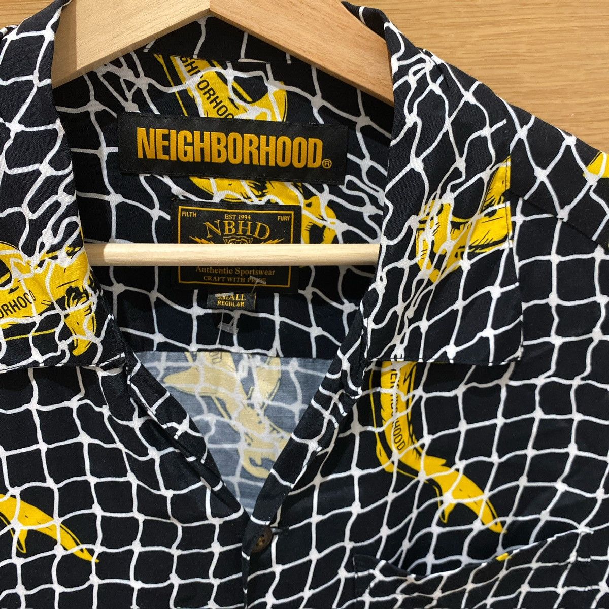 Neighborhood Black Neighbourhood Aloha shark Hawaiian shirt Size US S / EU 44-46 / 1 - 2 Thumbnail