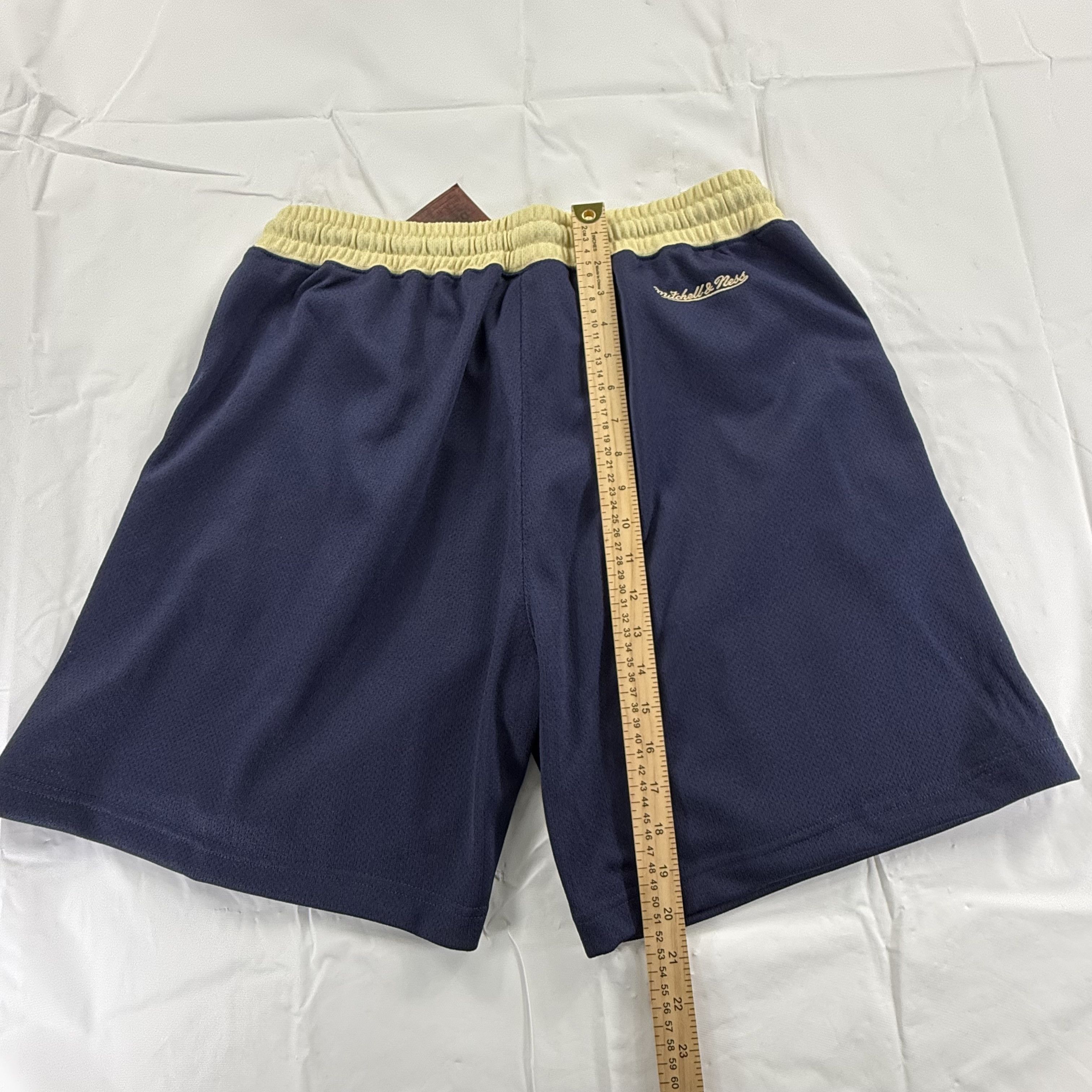 Mitchell & Ness Mitchell & Ness MLB New York Yankees OG 2.0 Mesh Shorts XL Size US 40 / EU 56 - 7 Thumbnail