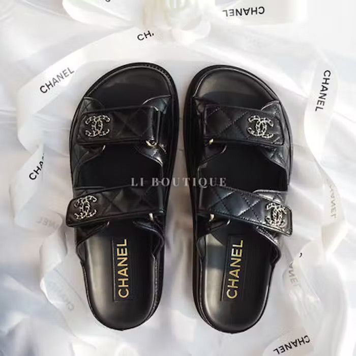 os11x0124 Sandals in Black