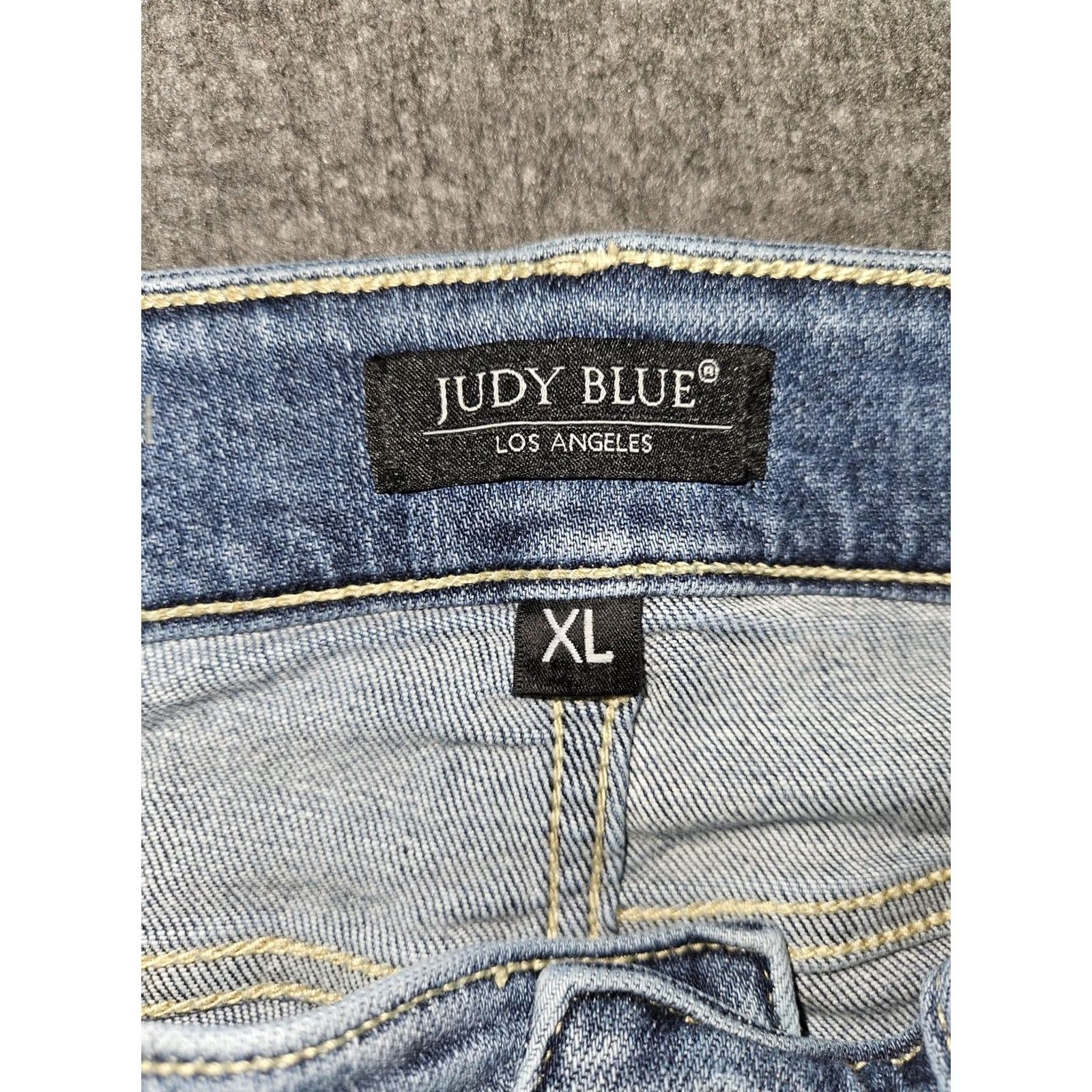 Denime Judy Blue Bermuda Shorts Womens XL Blue Denim Cuffed Stretch Casual JB15226LT Size 40" / US 18 - 2 Thumbnail