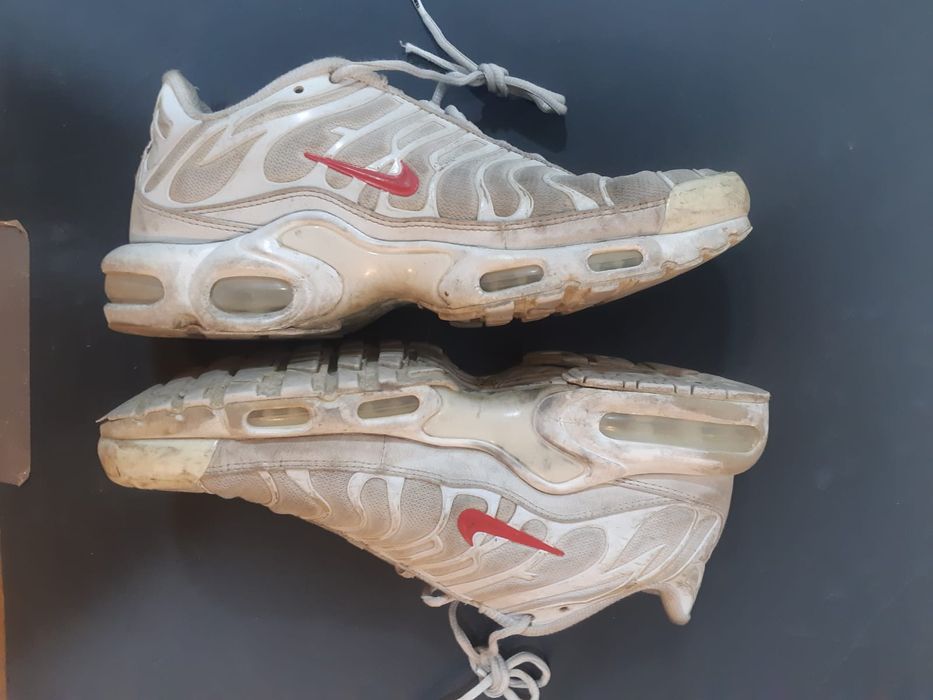 supreme air max plus tn white