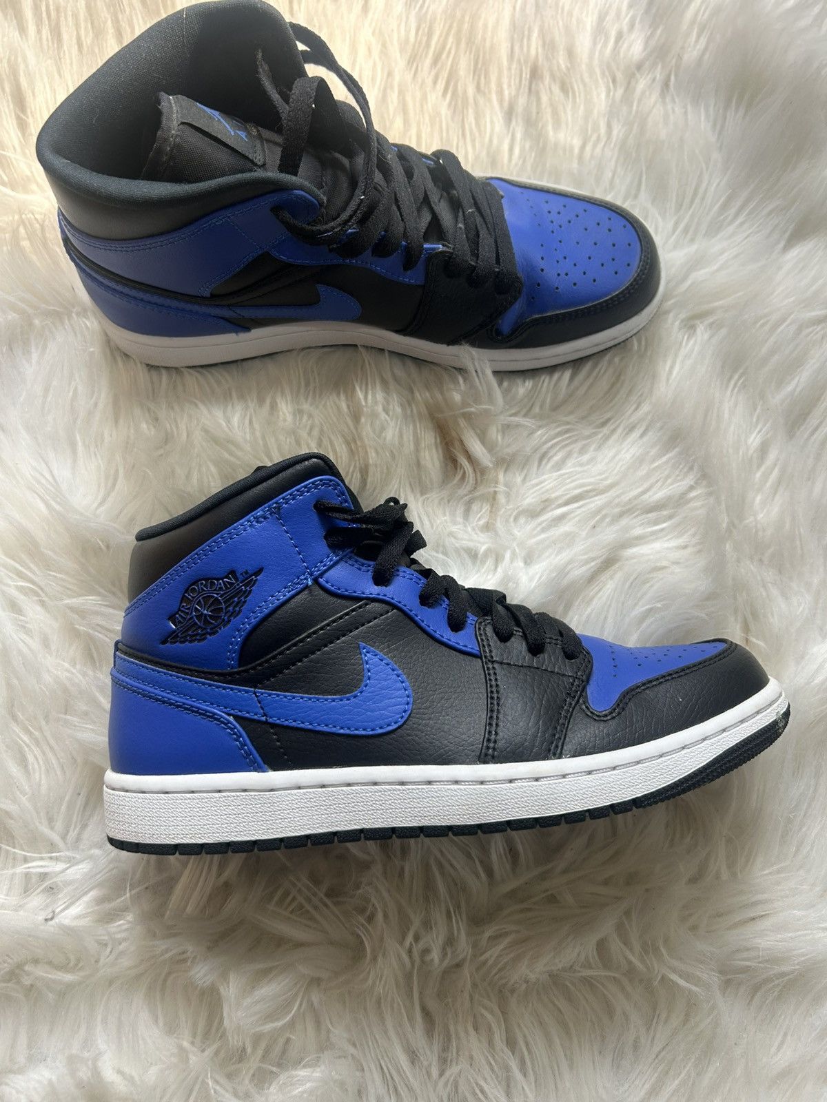 Jordan Brand Jordan 1 Mid - Hyper royal Size US 7.5 / EU 40-41 - 2 Thumbnail