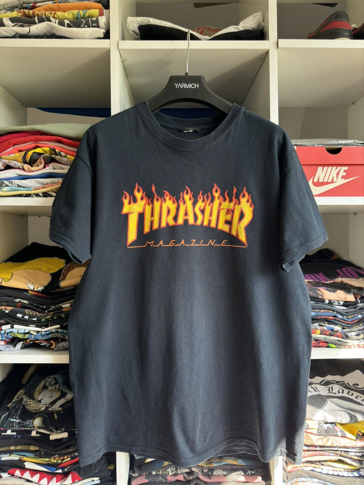 Thrasher × Vintage Vintage 2000s Thrasher Burning Logo Spellout Tee Size US L / EU 52-54 / 3 - 3 Thumbnail