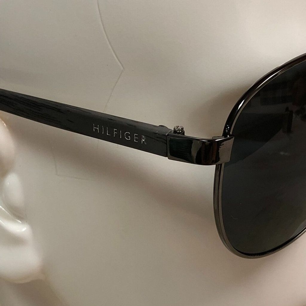 Tommy Hilfiger Tommy Hilfiger Black & Gray Aviator Sunglasses Size ONE SIZE - 2 Thumbnail