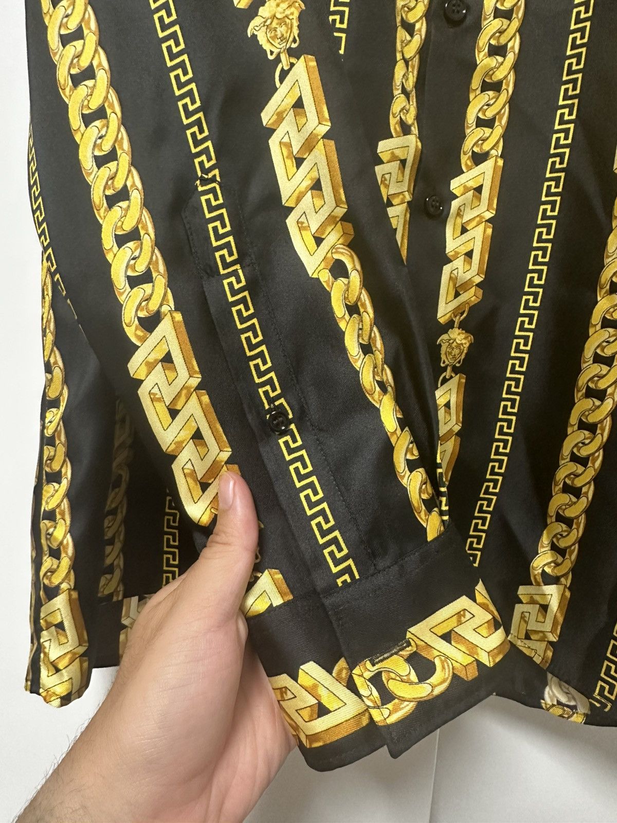 Versace Versace Chain Silk Shirt Size US M / EU 48-50 / 2 - 7 Thumbnail