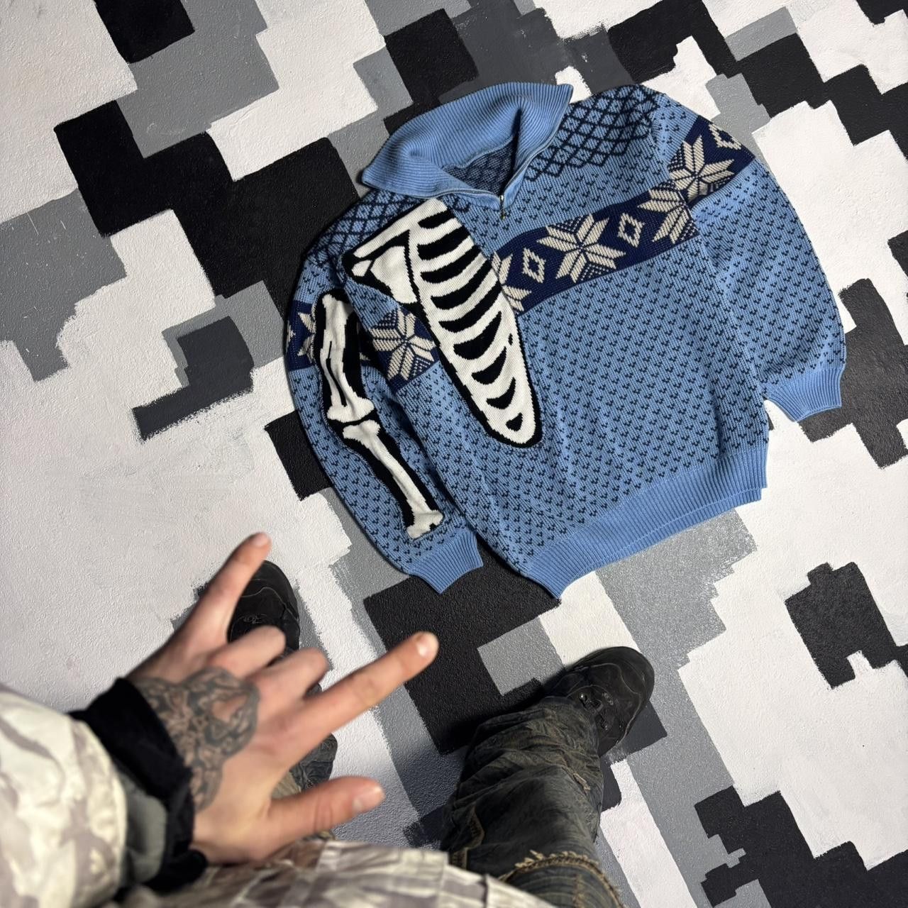 Japanese Brand × Vintage vintage sweater skeleton Size US L / EU 52-54 / 3 - 3 Thumbnail