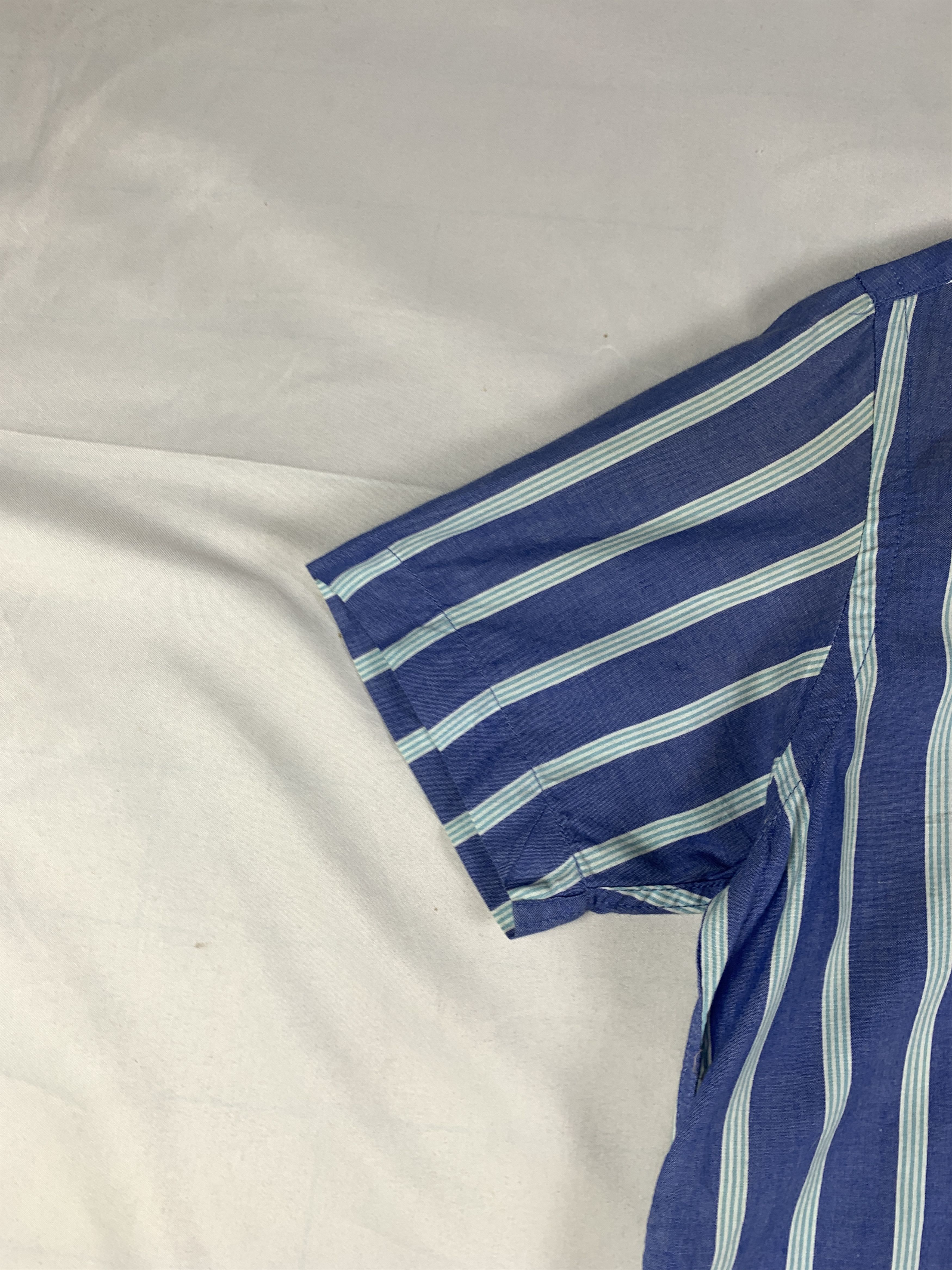 Abercrombie & Fitch Abercrombie & Fitch Stripes Pocket Shirt (XL) Size XL / US 12-14 / IT 48-50 - 5 Thumbnail