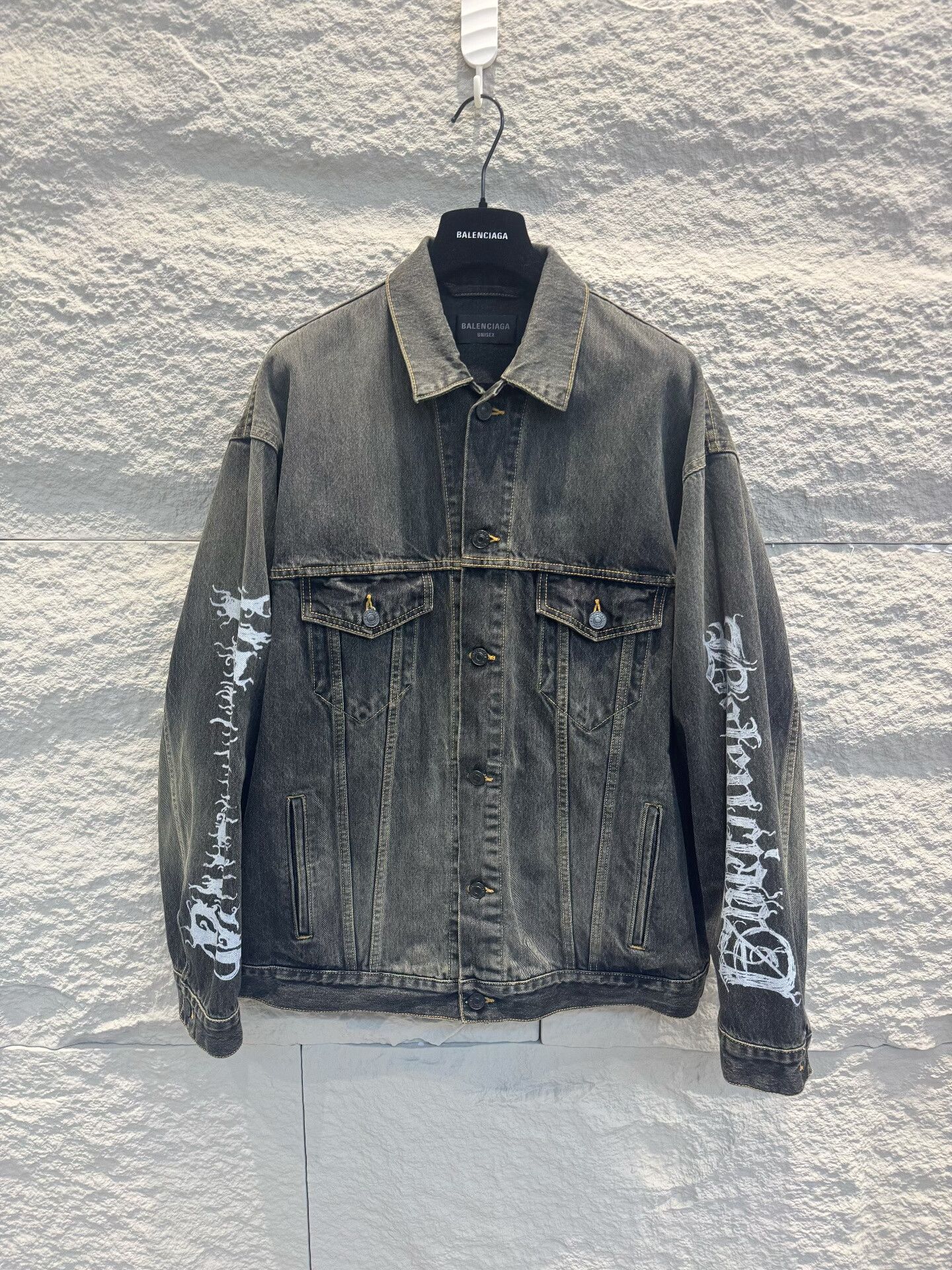 Balenciaga balenciaga logo pattern long sleeve jacket Size US XS / EU 42 / 0 - 1 Thumbnail