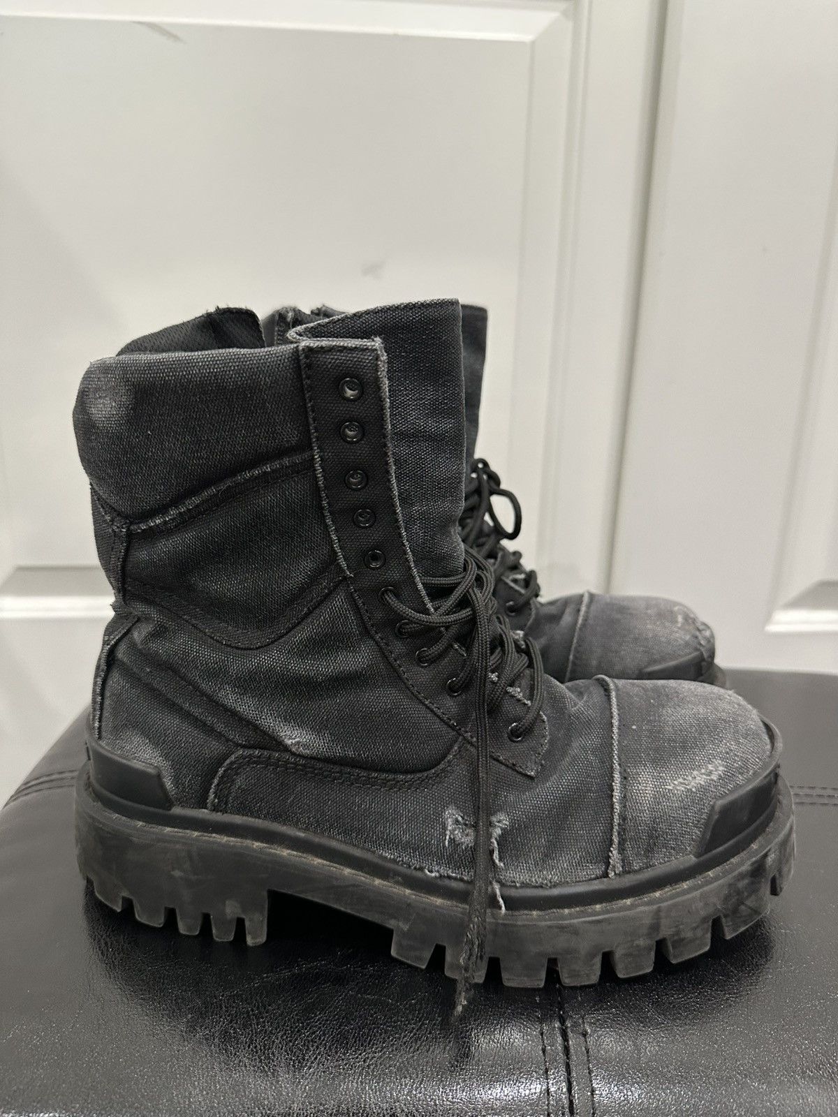 Balenciaga OG Balenciaga Black Combat Strike Boots Size US 5.5 / EU 38 - 2 Thumbnail