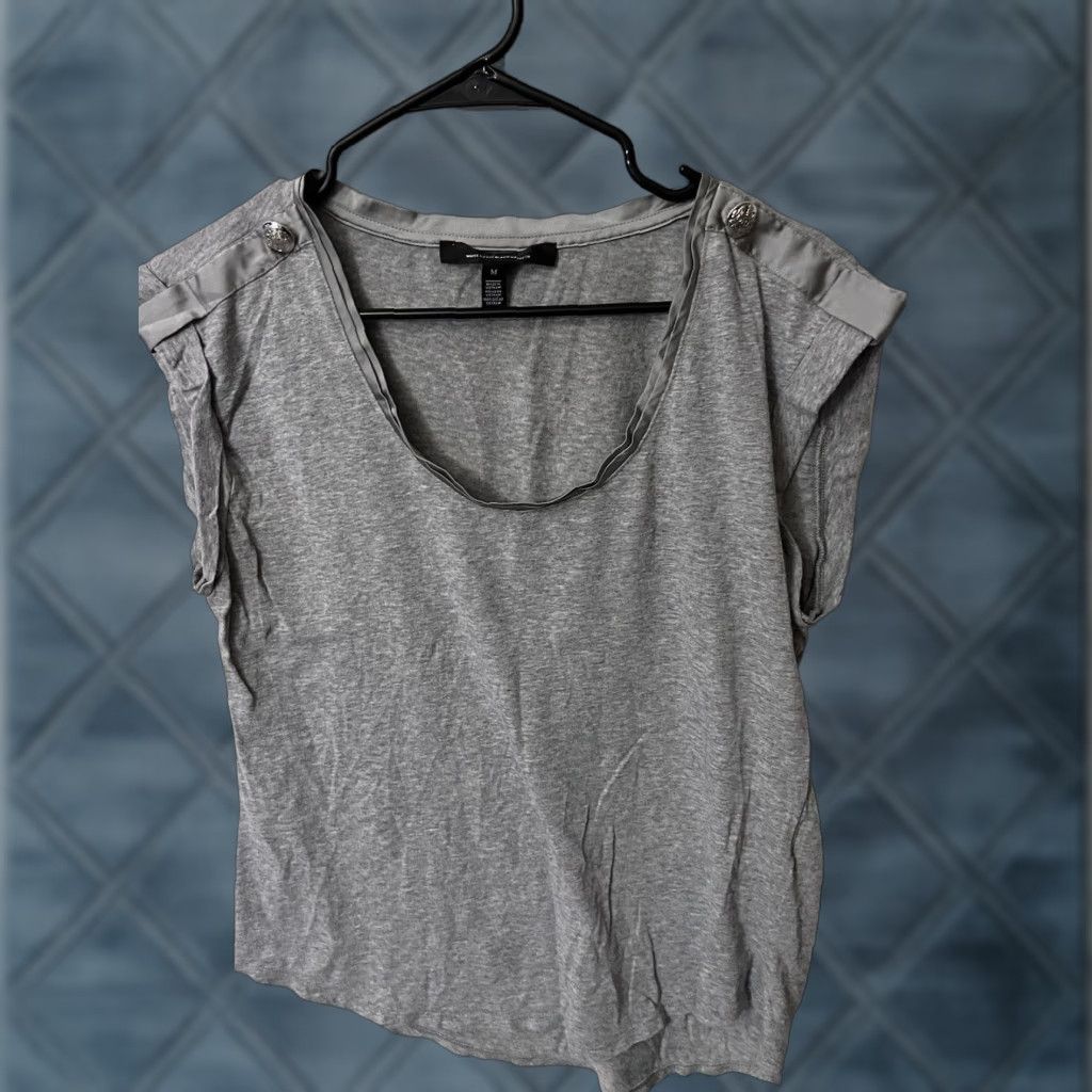 White House Black Market White House Black Market Blouse Adult Medium Gray Solid Women Size M / US 6-8 / IT 42-44 - 1 Thumbnail
