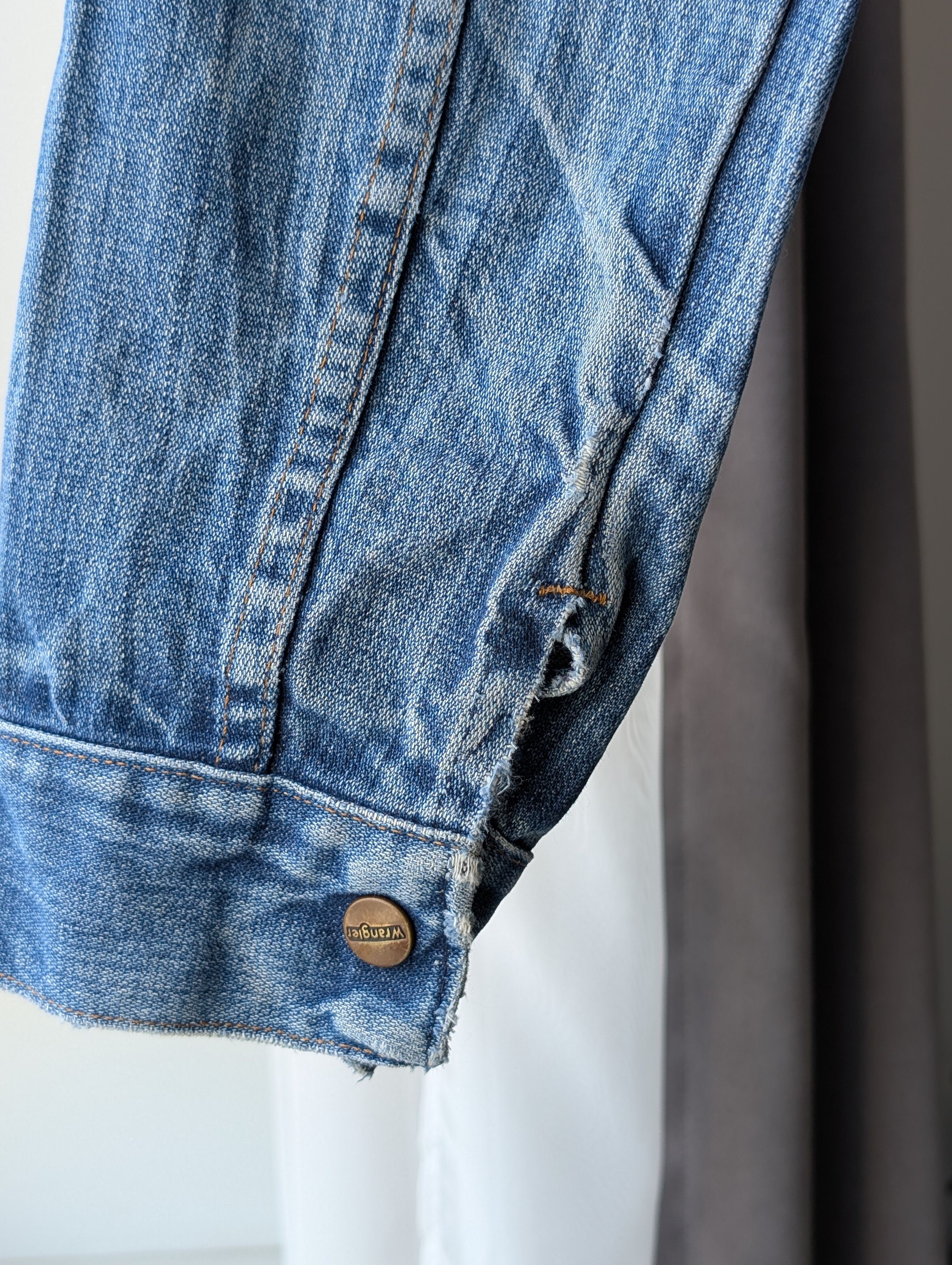 Wrangler Vintage Distressed Faded Denim Jacket Size M / US 6-8 / IT 42-44 - 5 Thumbnail