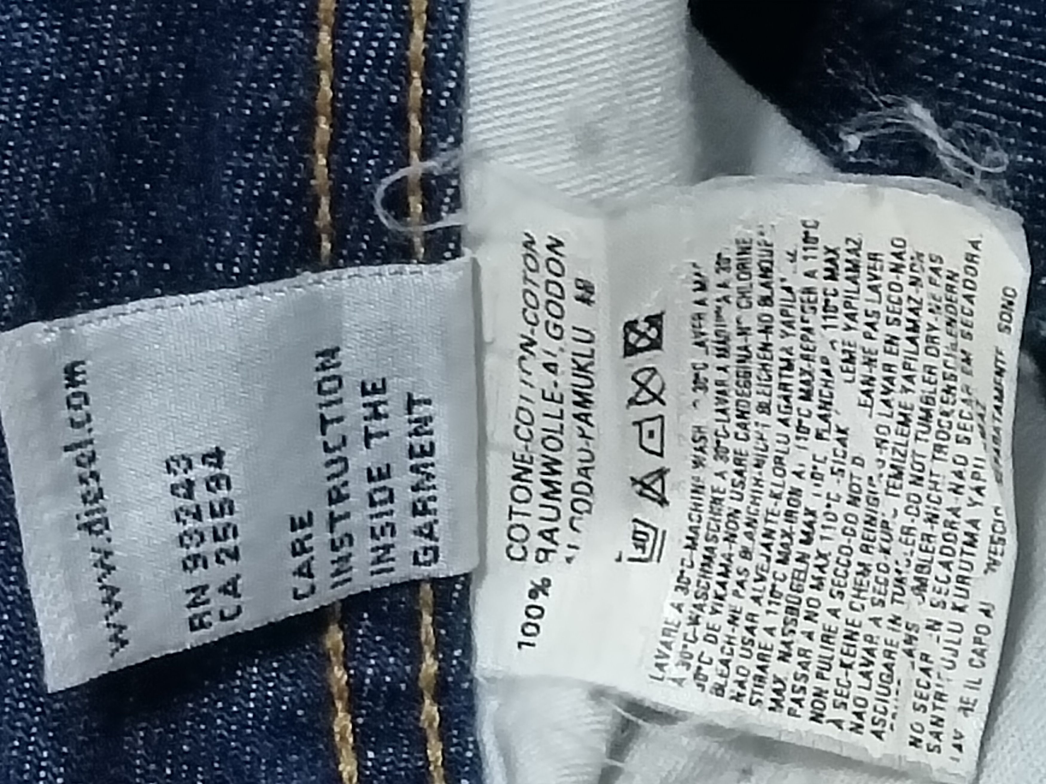 Diesel DIESEL BUTTON-FLY SEASONED DISTRESSED DESIGN JEANS Size US 31 - 5 Thumbnail